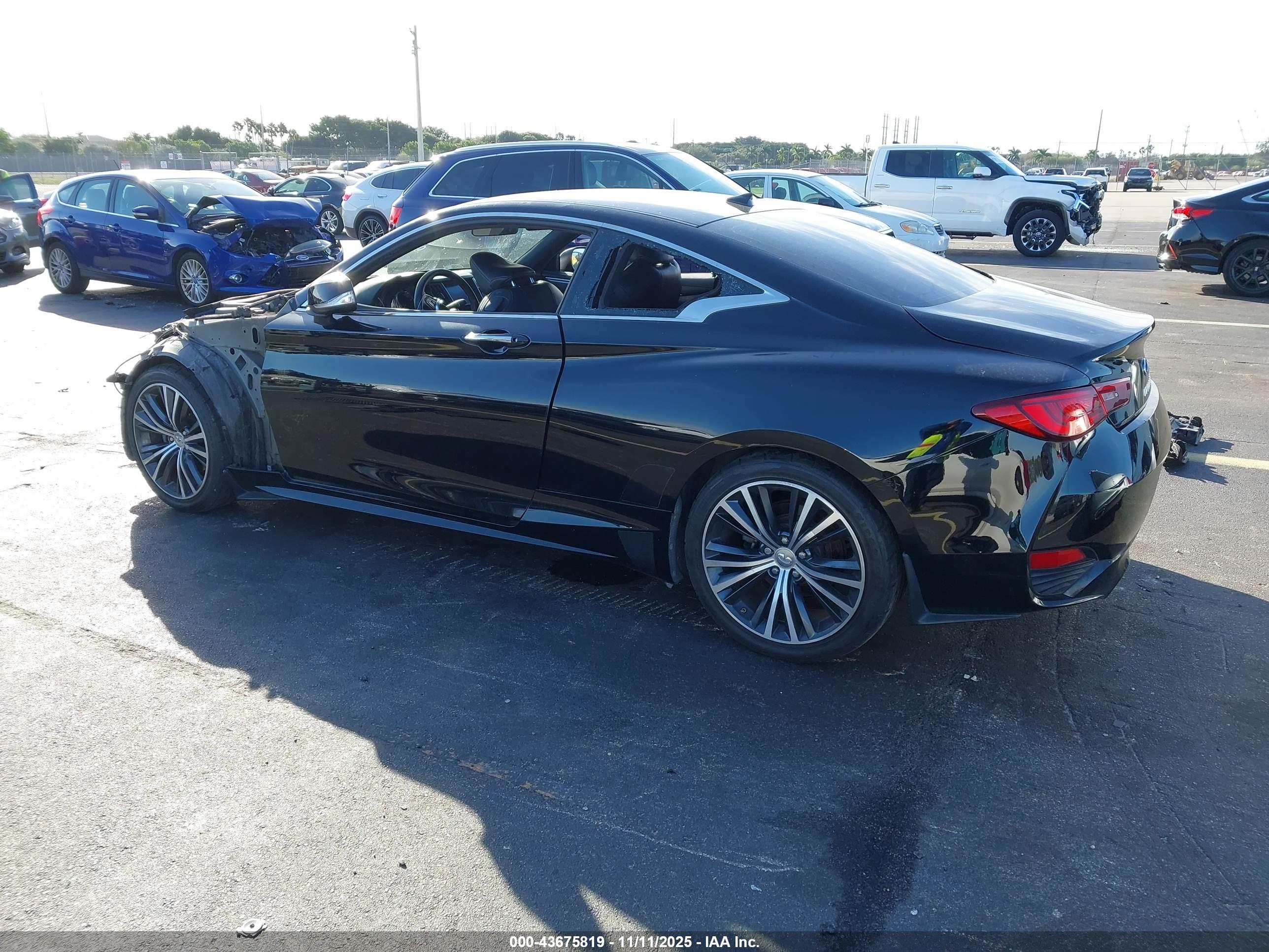 INFINITI Q60 image 3