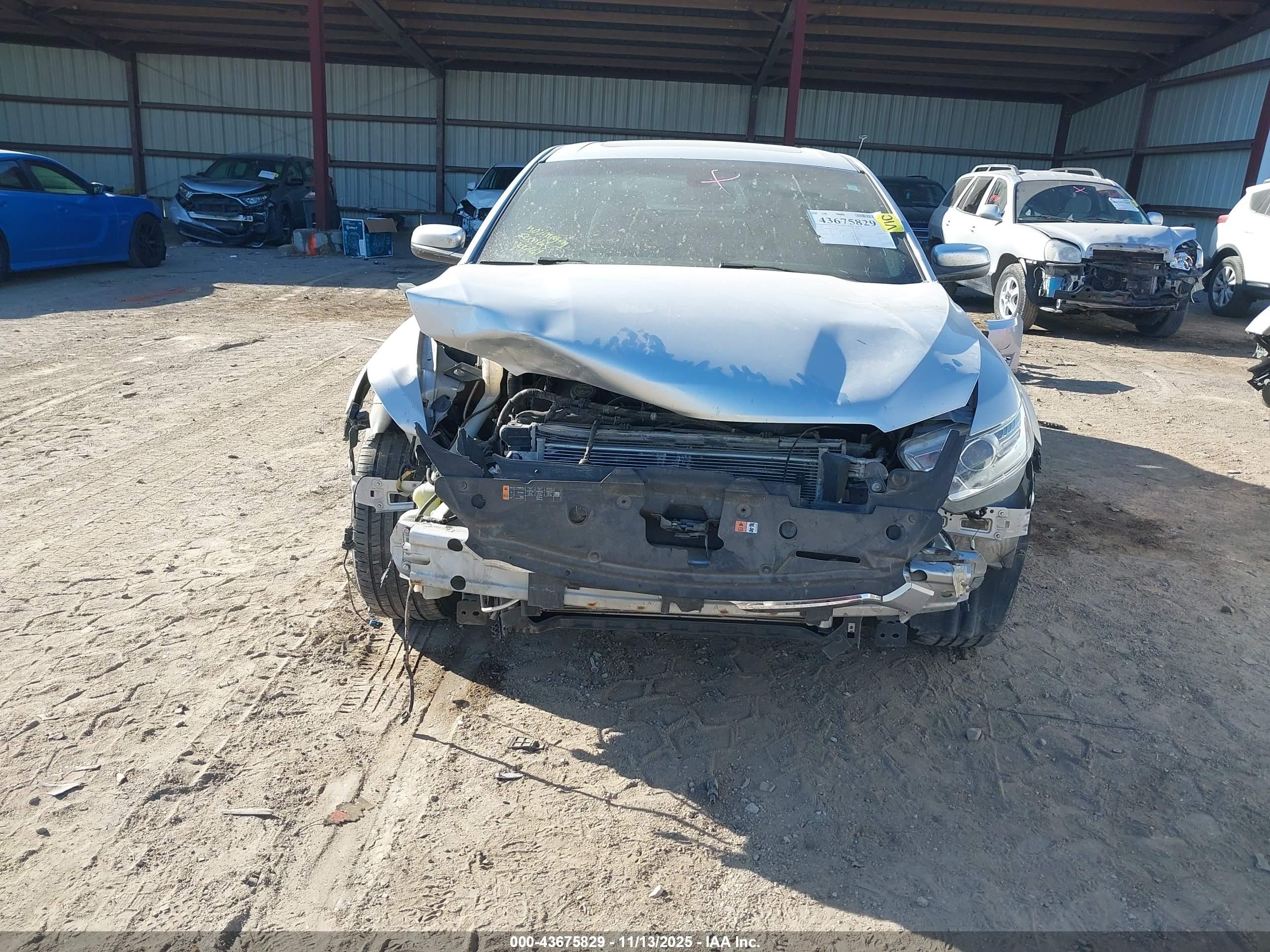 FORD TAURUS image 6