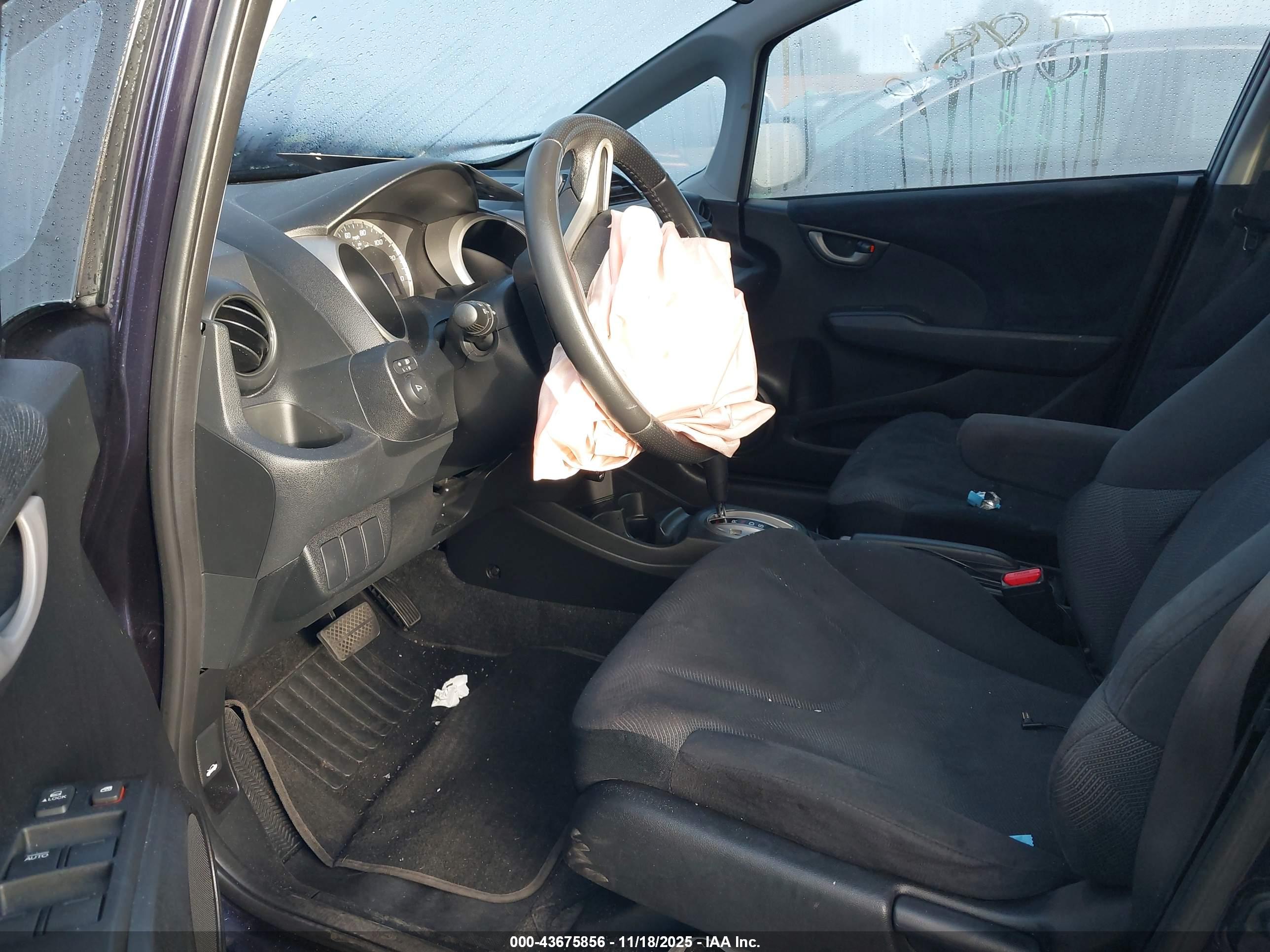 HONDA FIT image 5