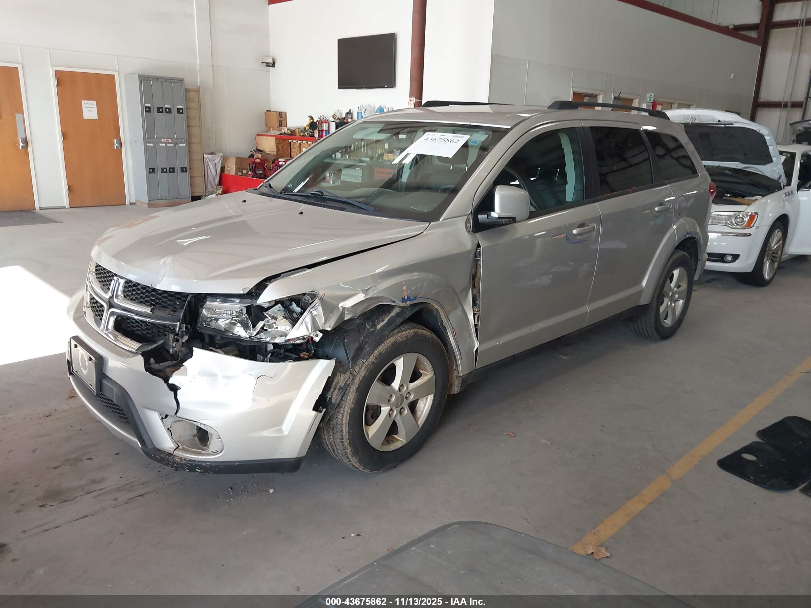 DODGE JOURNEY image 2