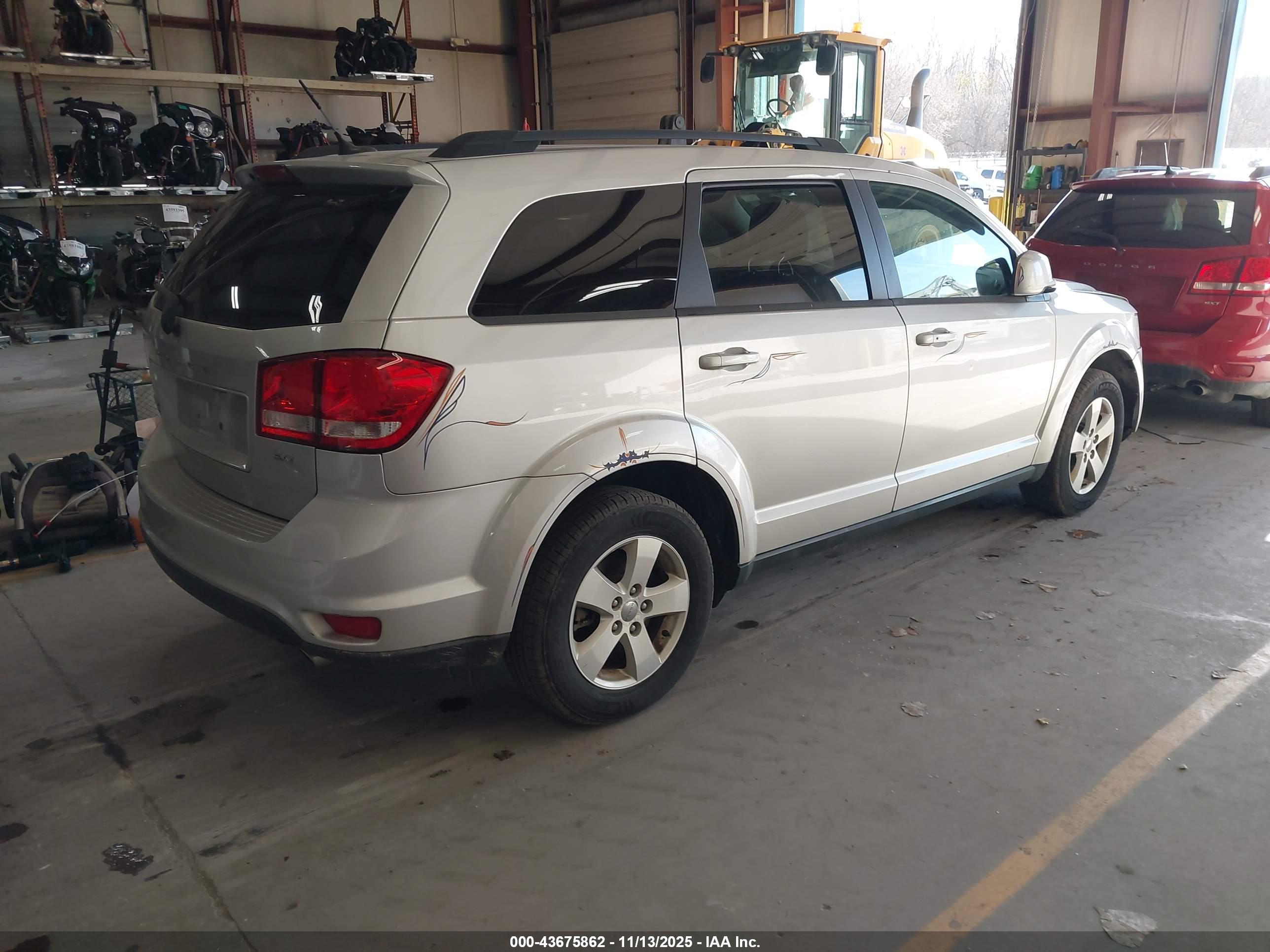 DODGE JOURNEY image 4
