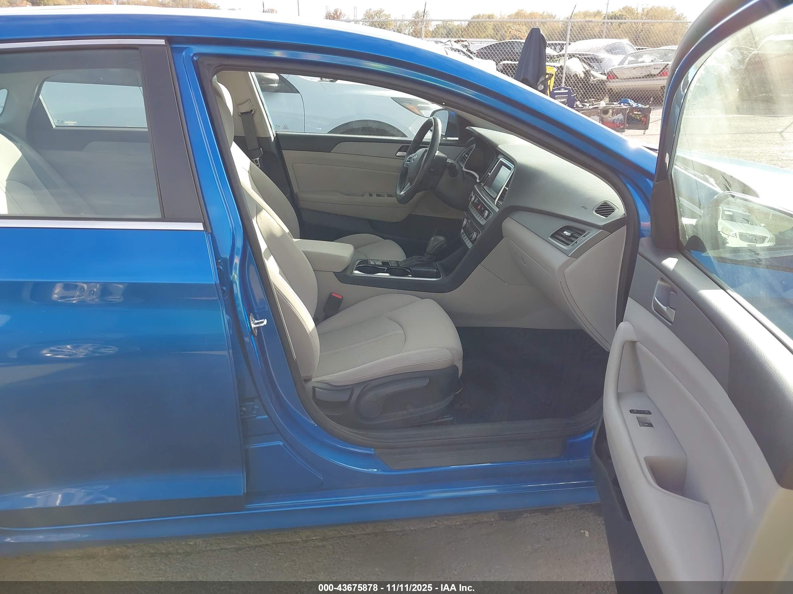 HYUNDAI SONATA image 5