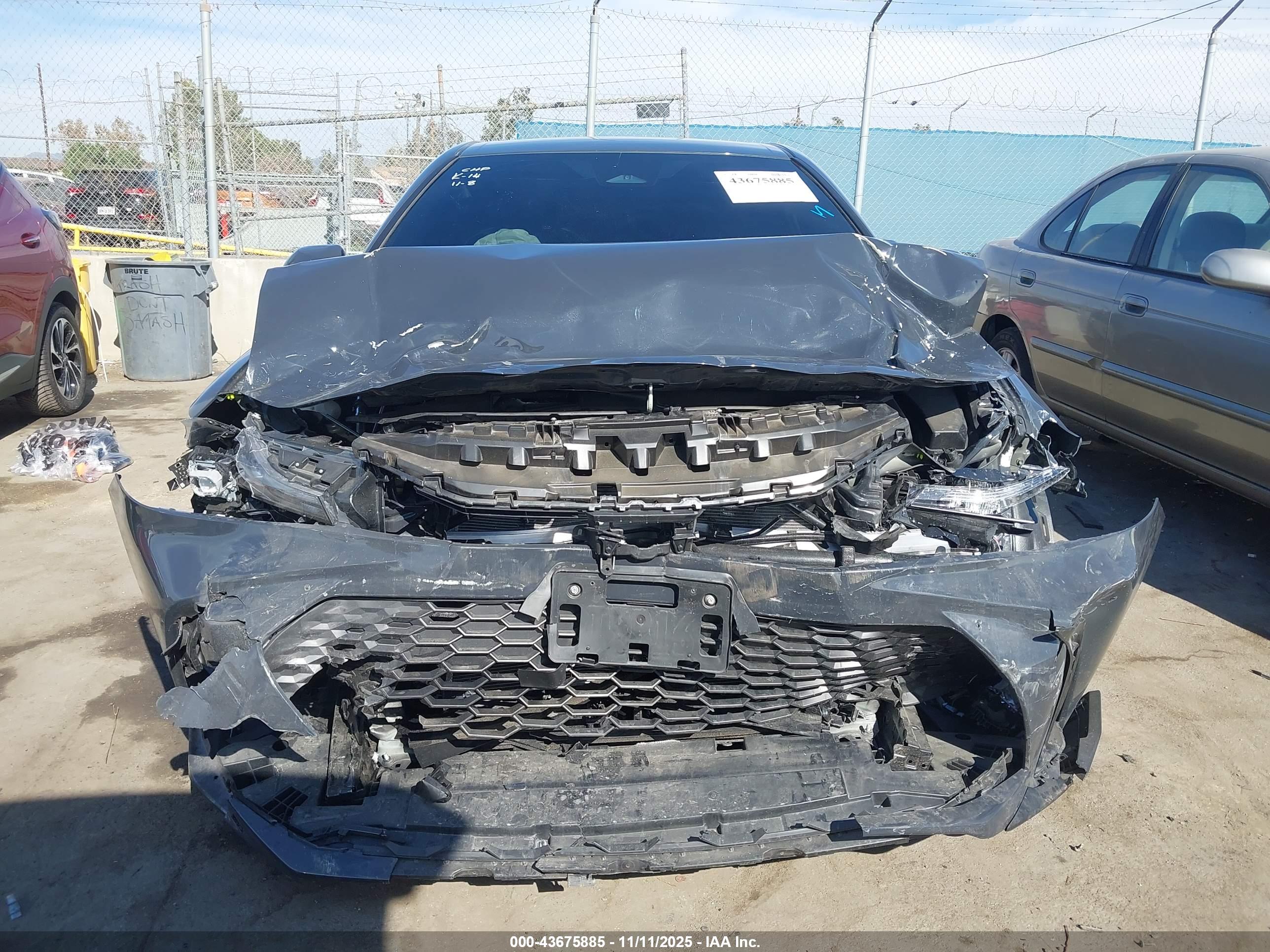 TOYOTA CAMRY image 6