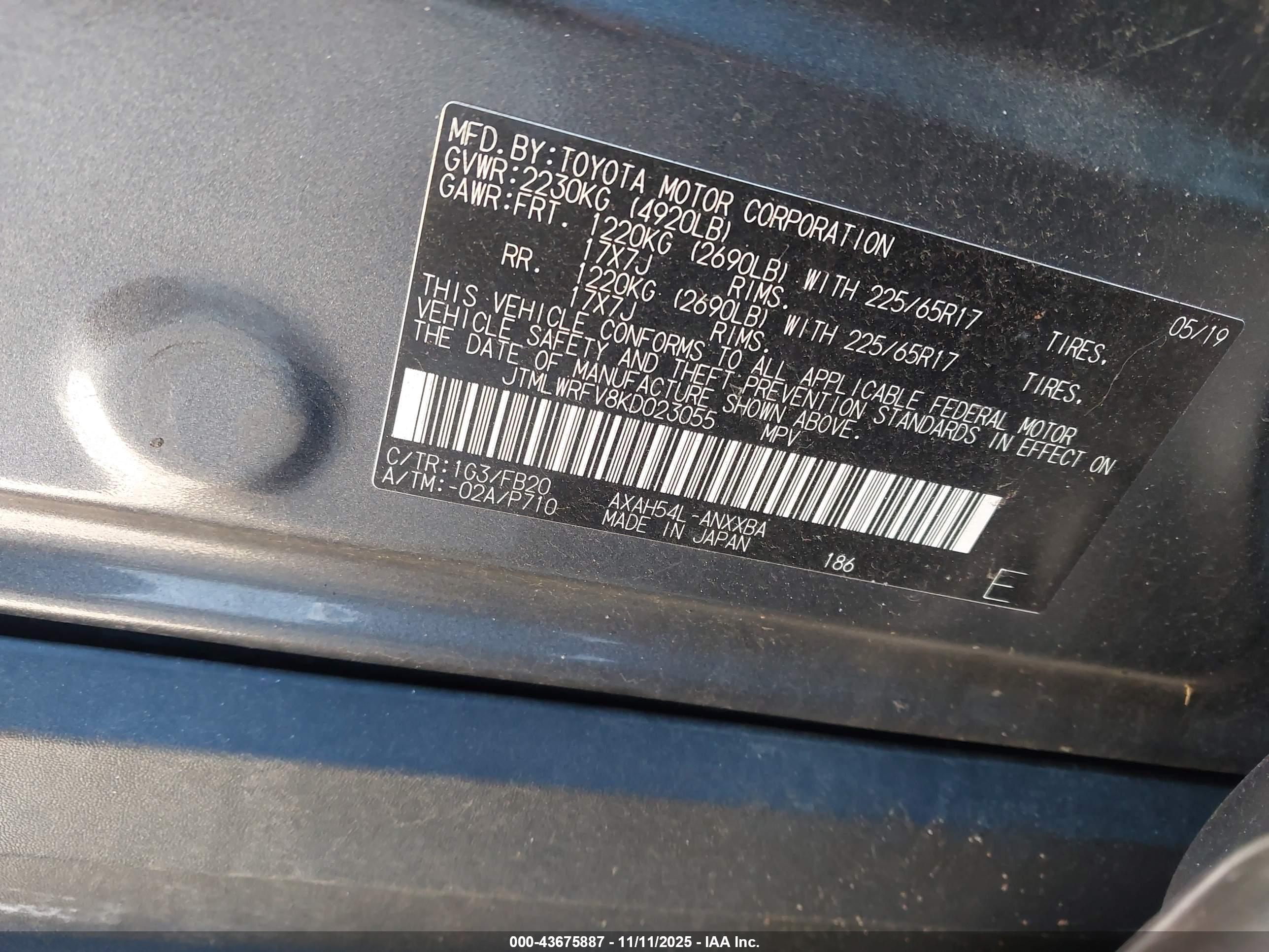 TOYOTA RAV4 image 9
