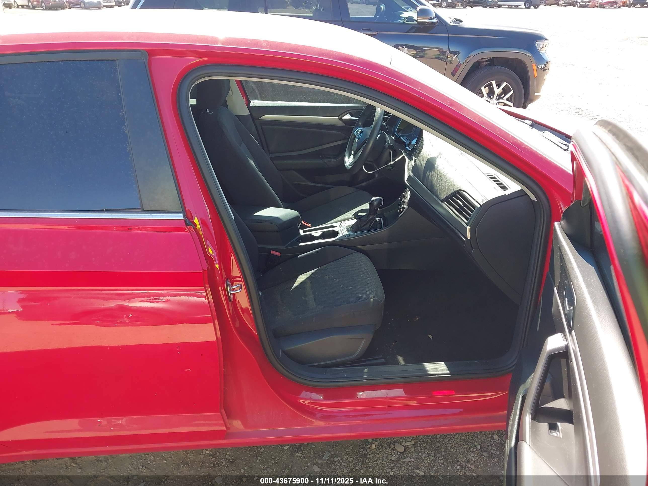 VOLKSWAGEN JETTA image 5