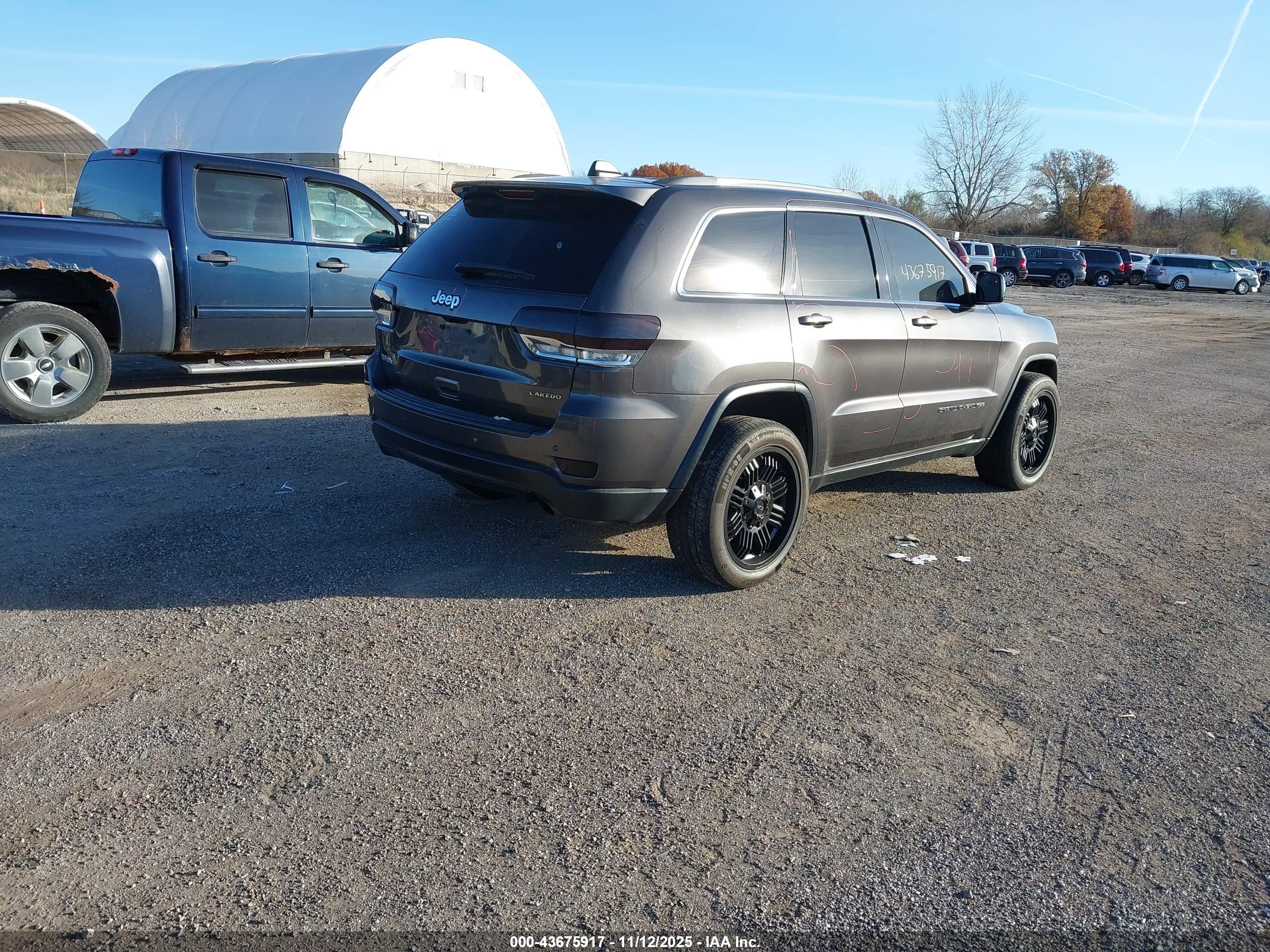 JEEP GRAND image 4