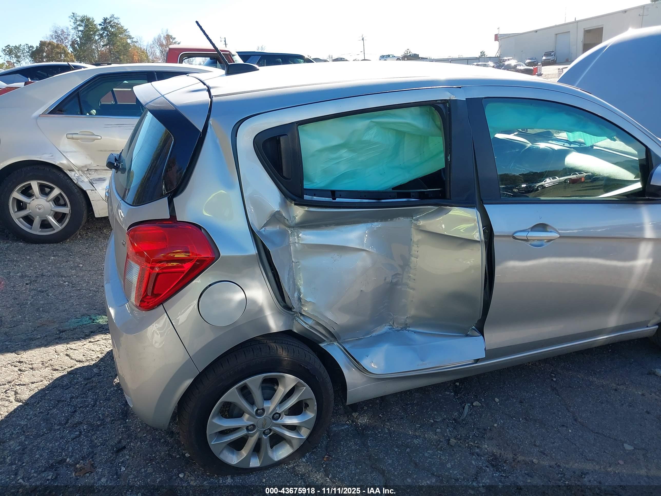 CHEVROLET SPARK image 6