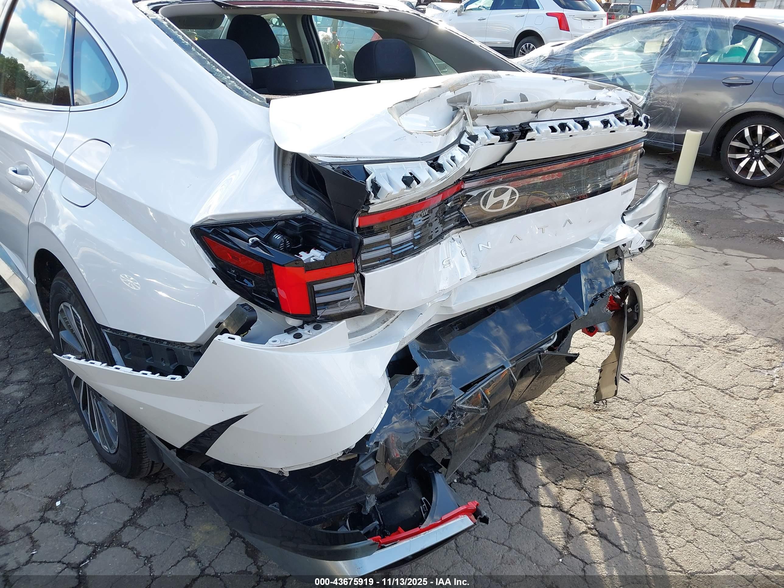 HYUNDAI SONATA image 6
