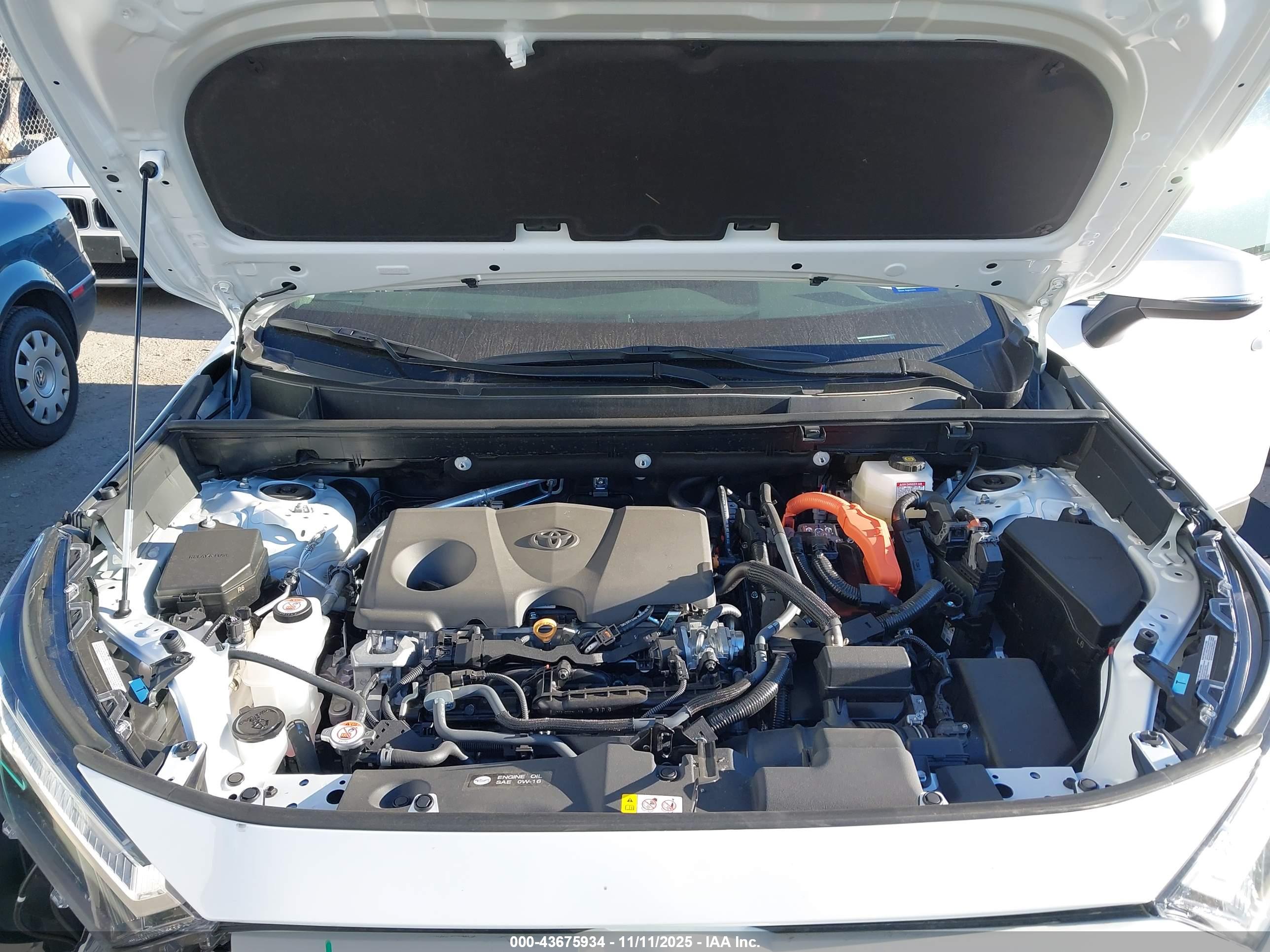 TOYOTA RAV4 image 10