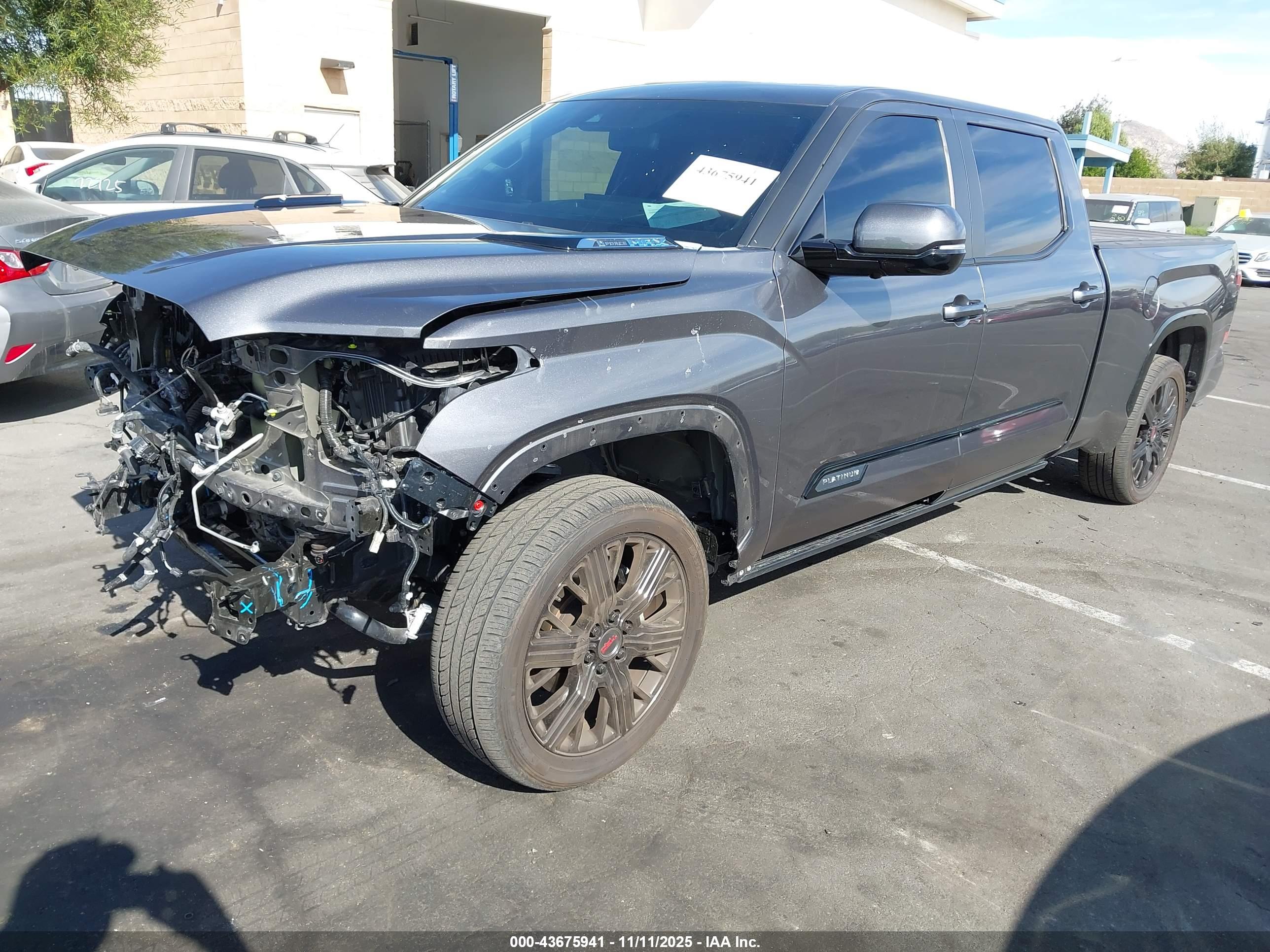 TOYOTA TUNDRA image 2