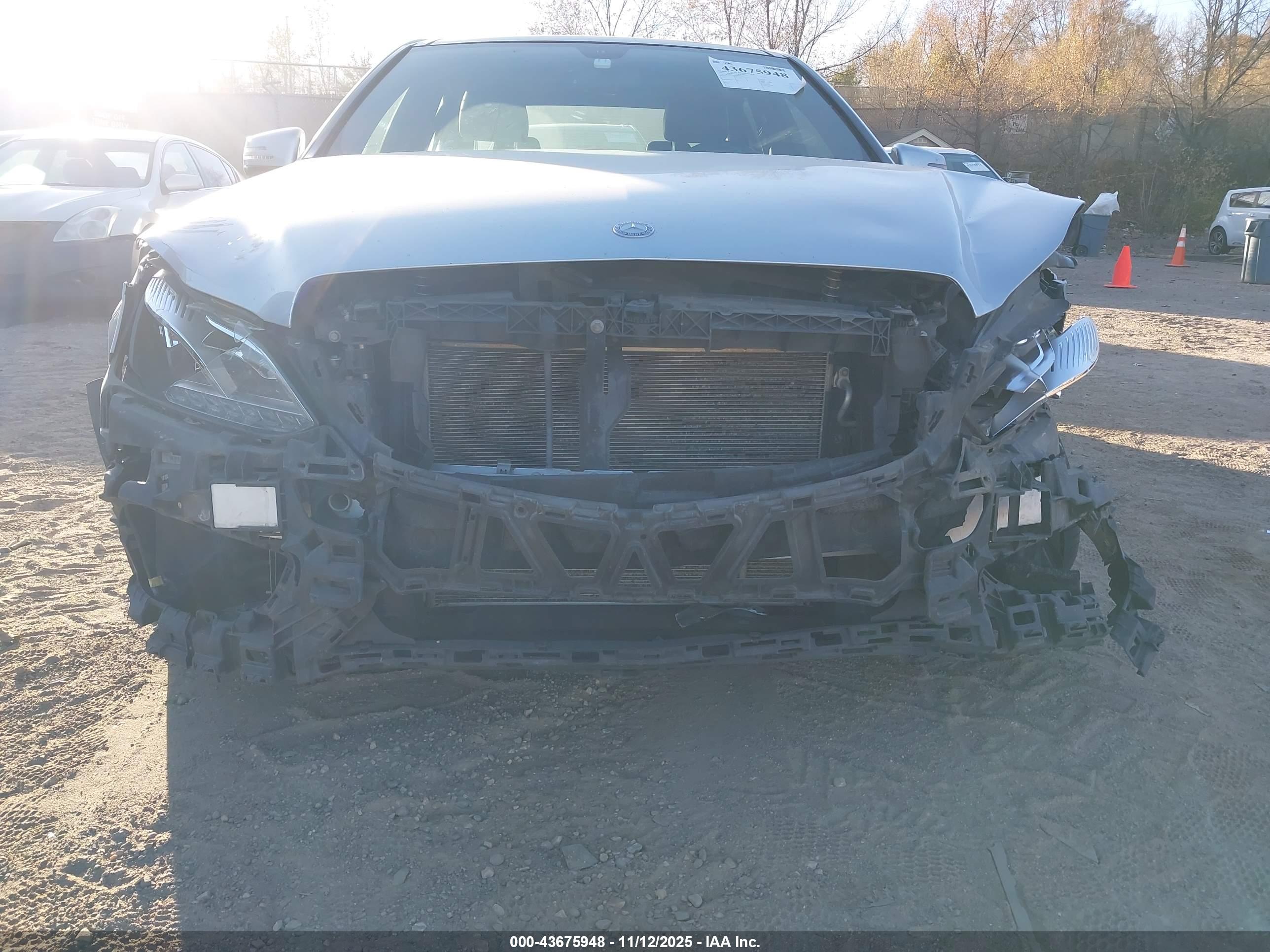 MERCEDES-BENZ E image 6