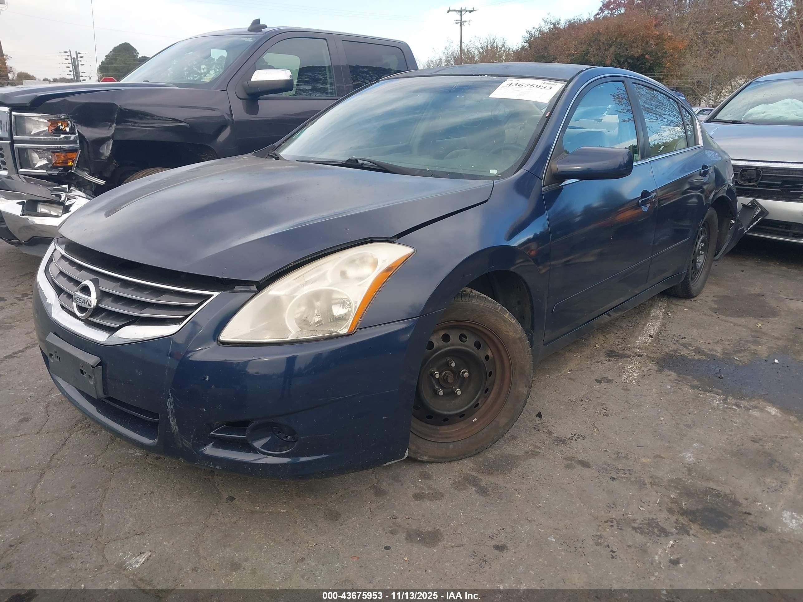 NISSAN ALTIMA image 2