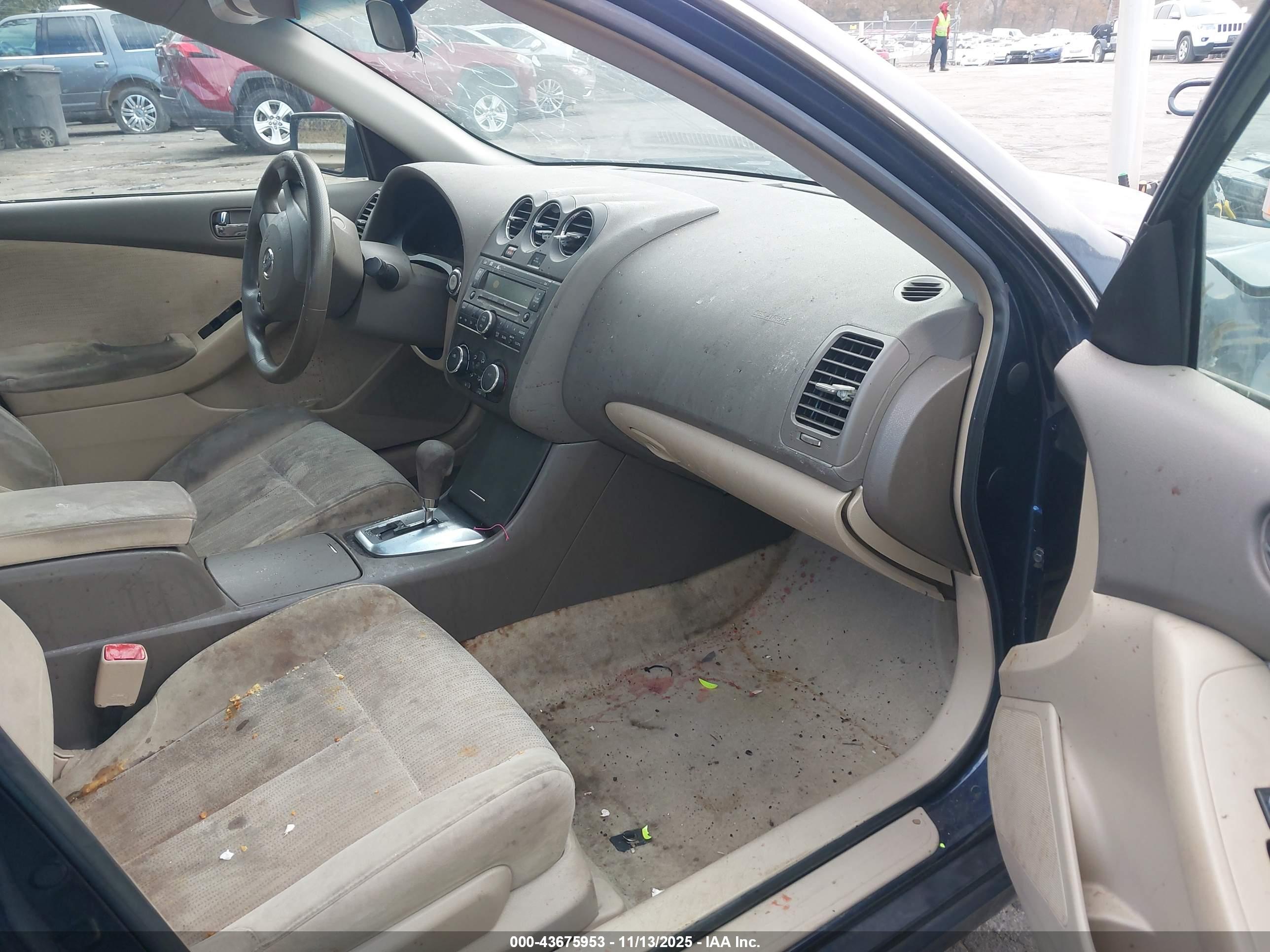 NISSAN ALTIMA image 5