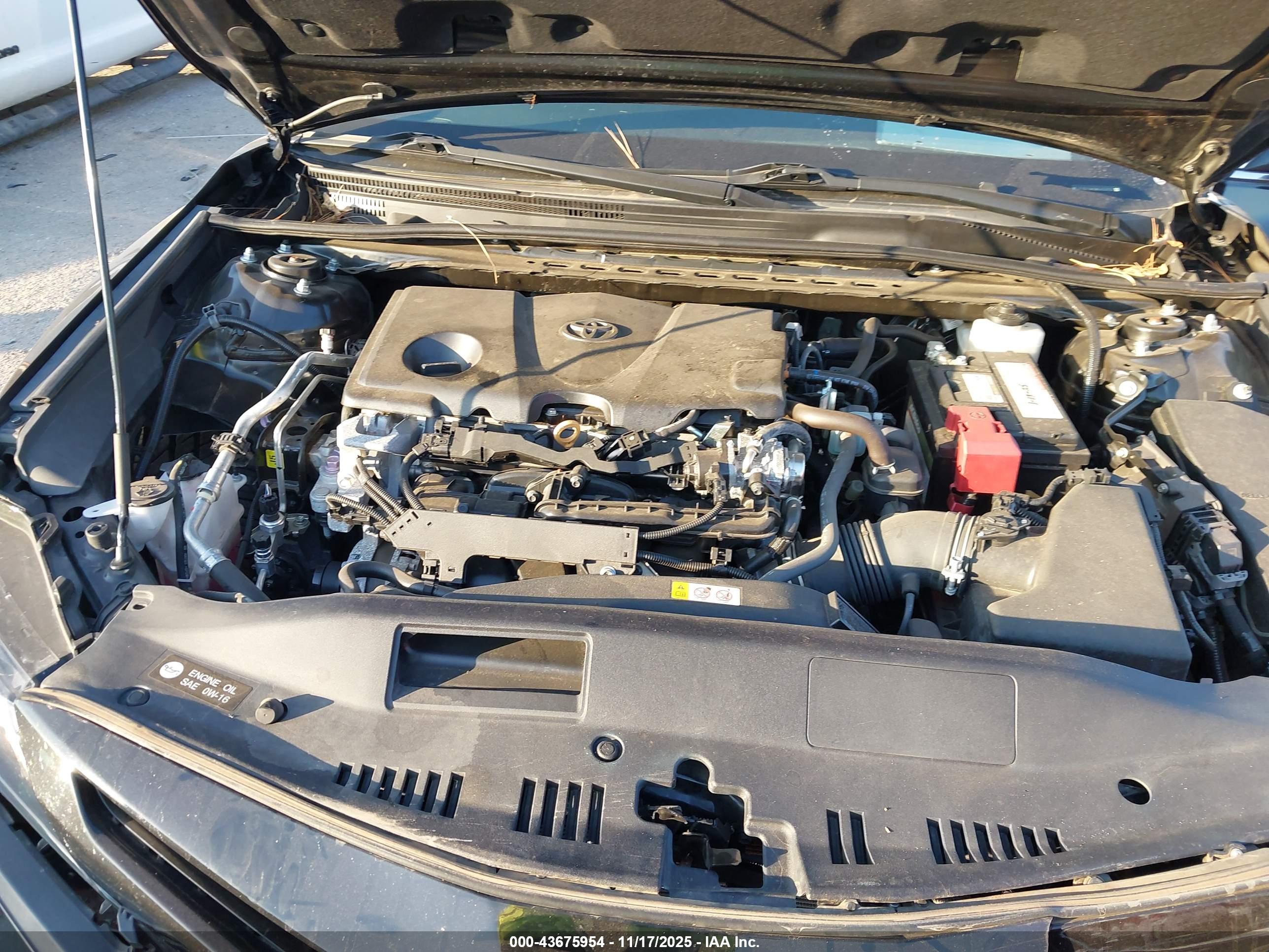 TOYOTA CAMRY image 10