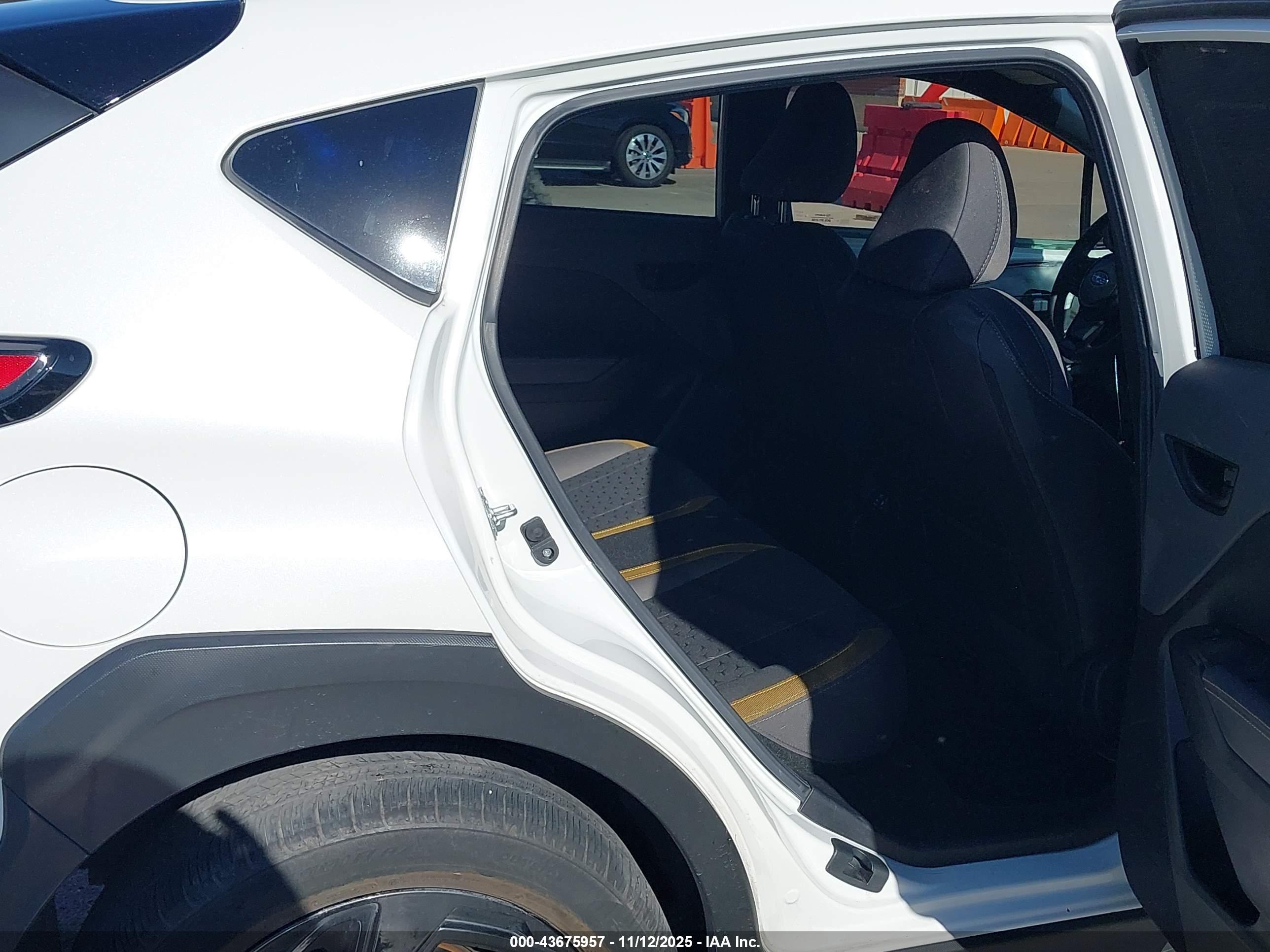 SUBARU CROSSTREK image 8