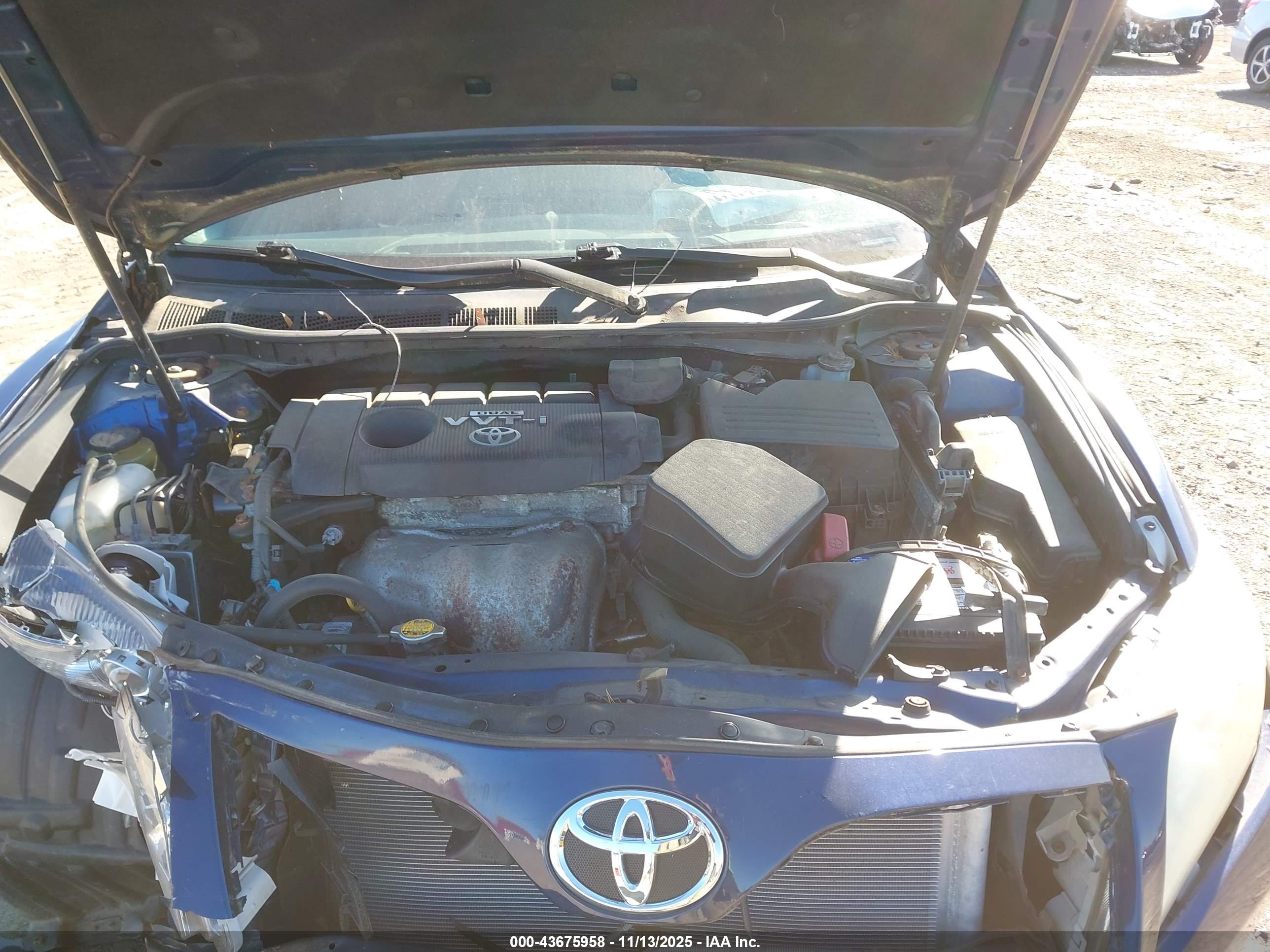TOYOTA CAMRY image 10