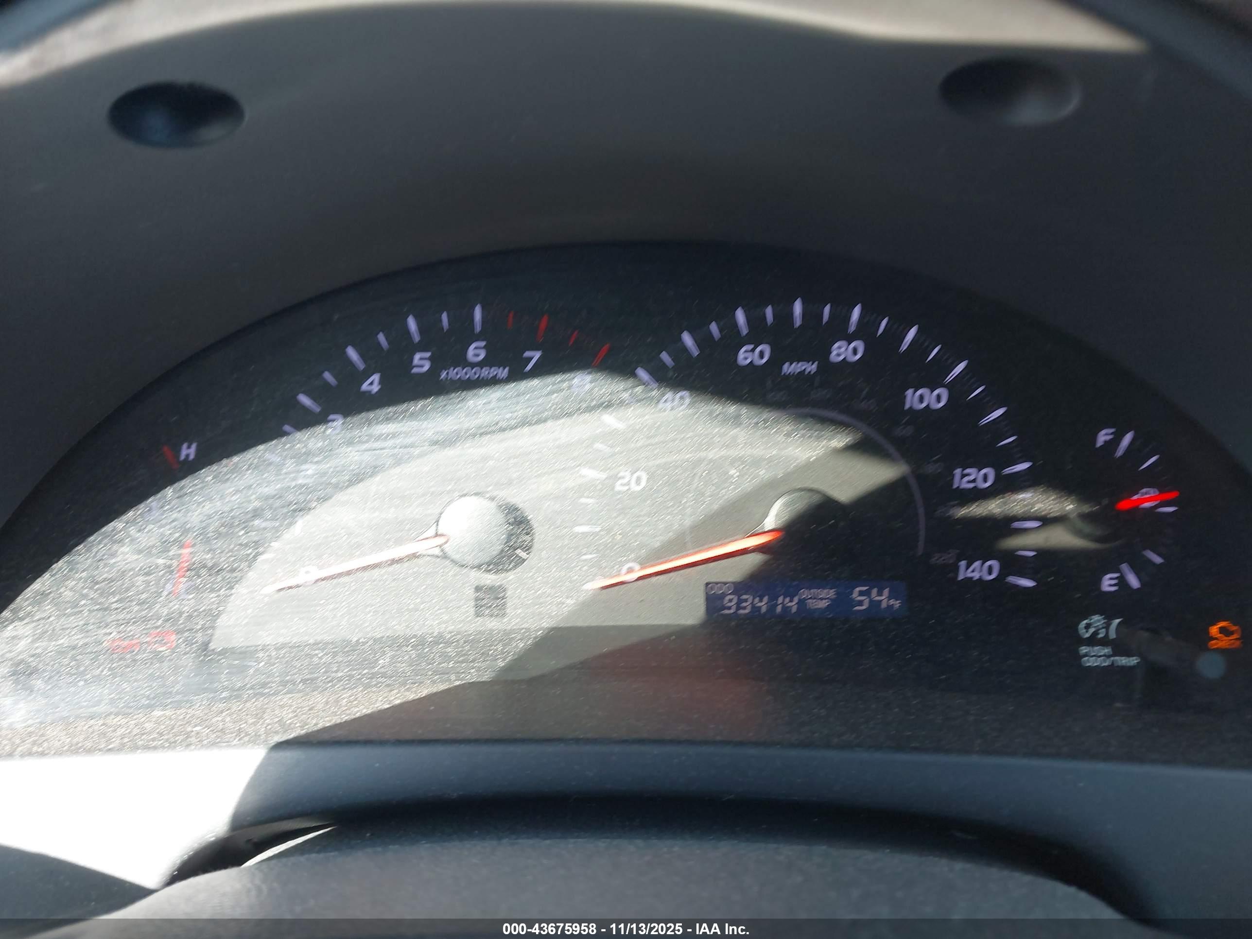 TOYOTA CAMRY image 7