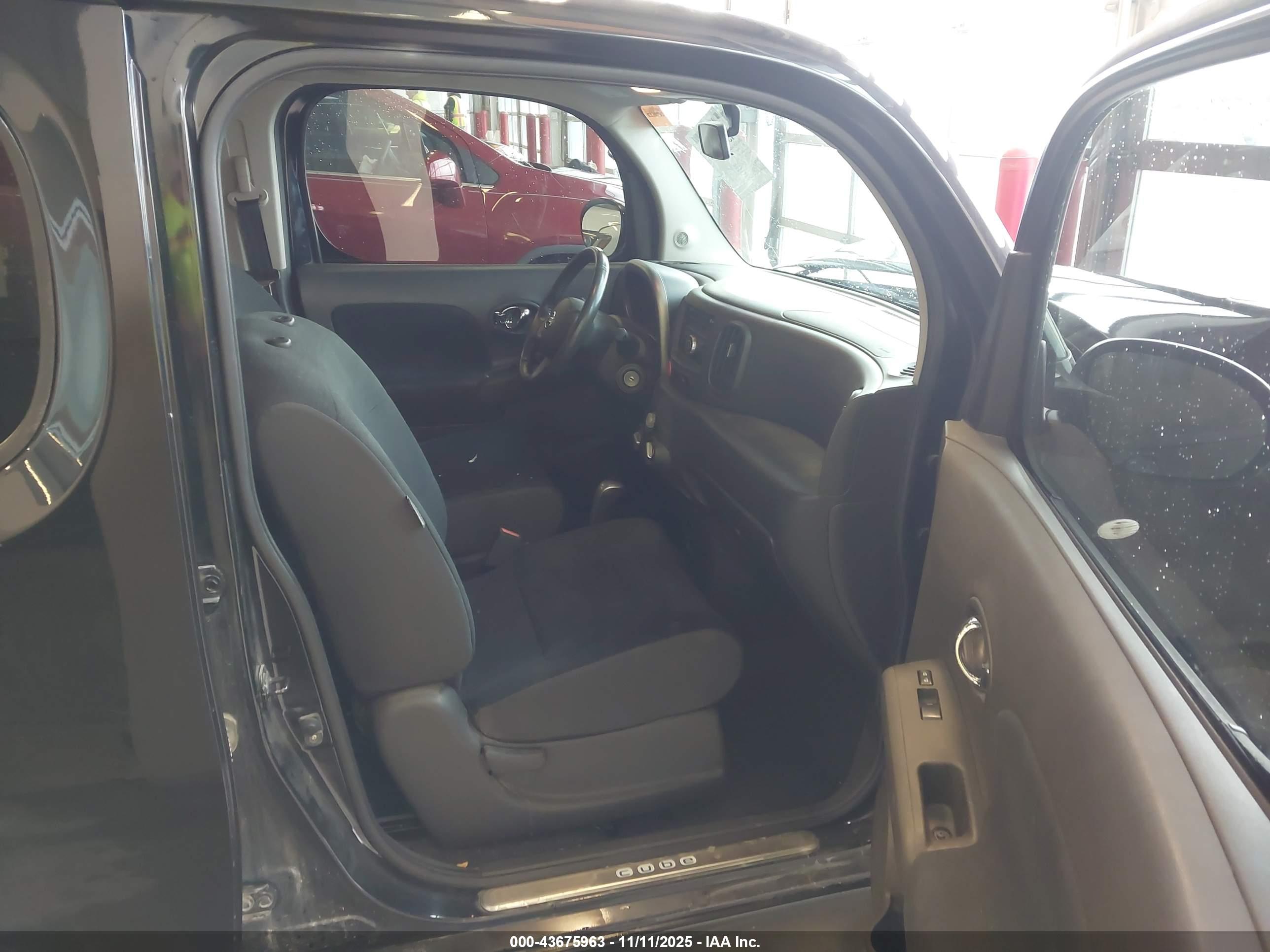 NISSAN CUBE image 5