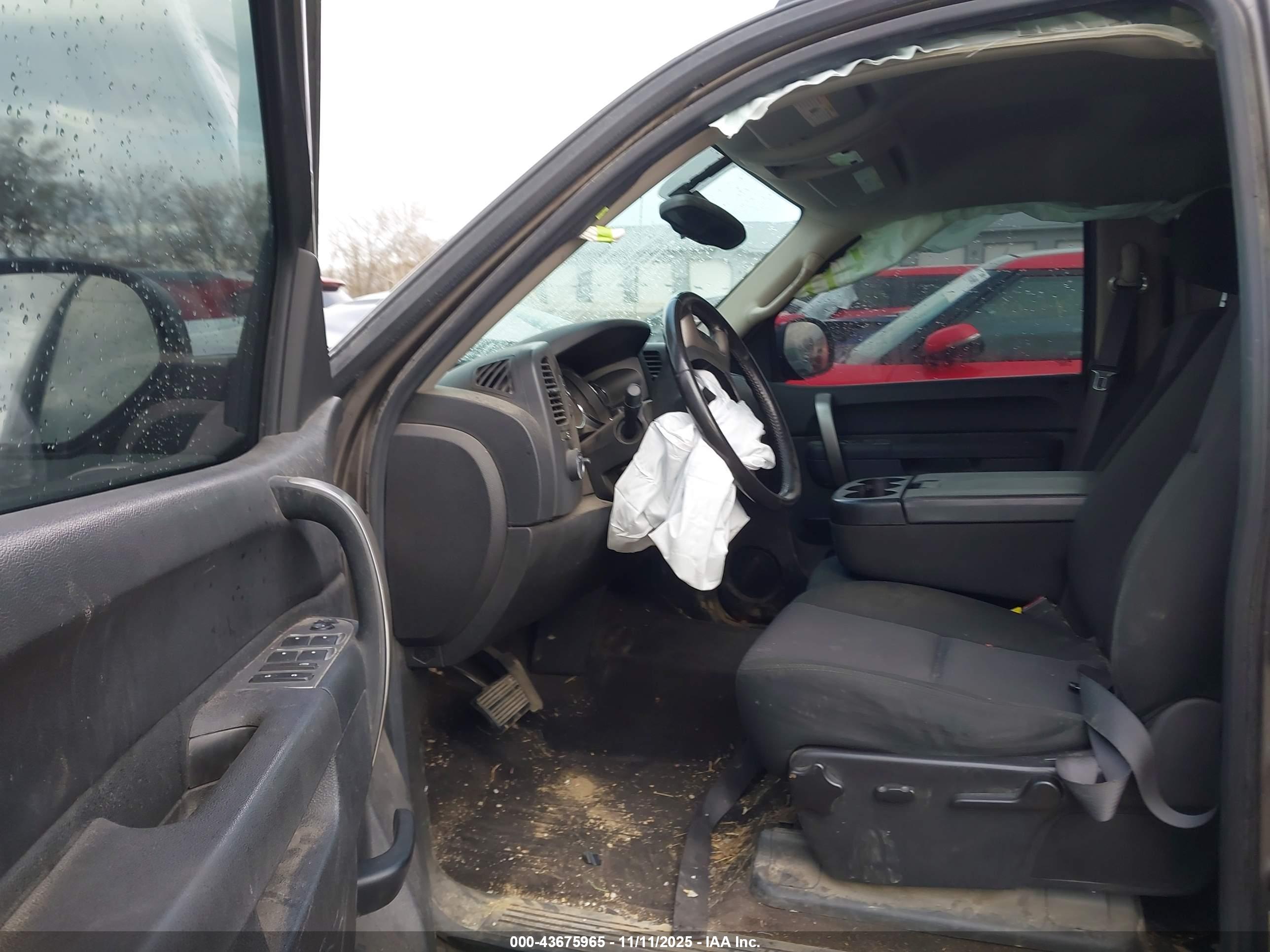 GMC SIERRA image 5