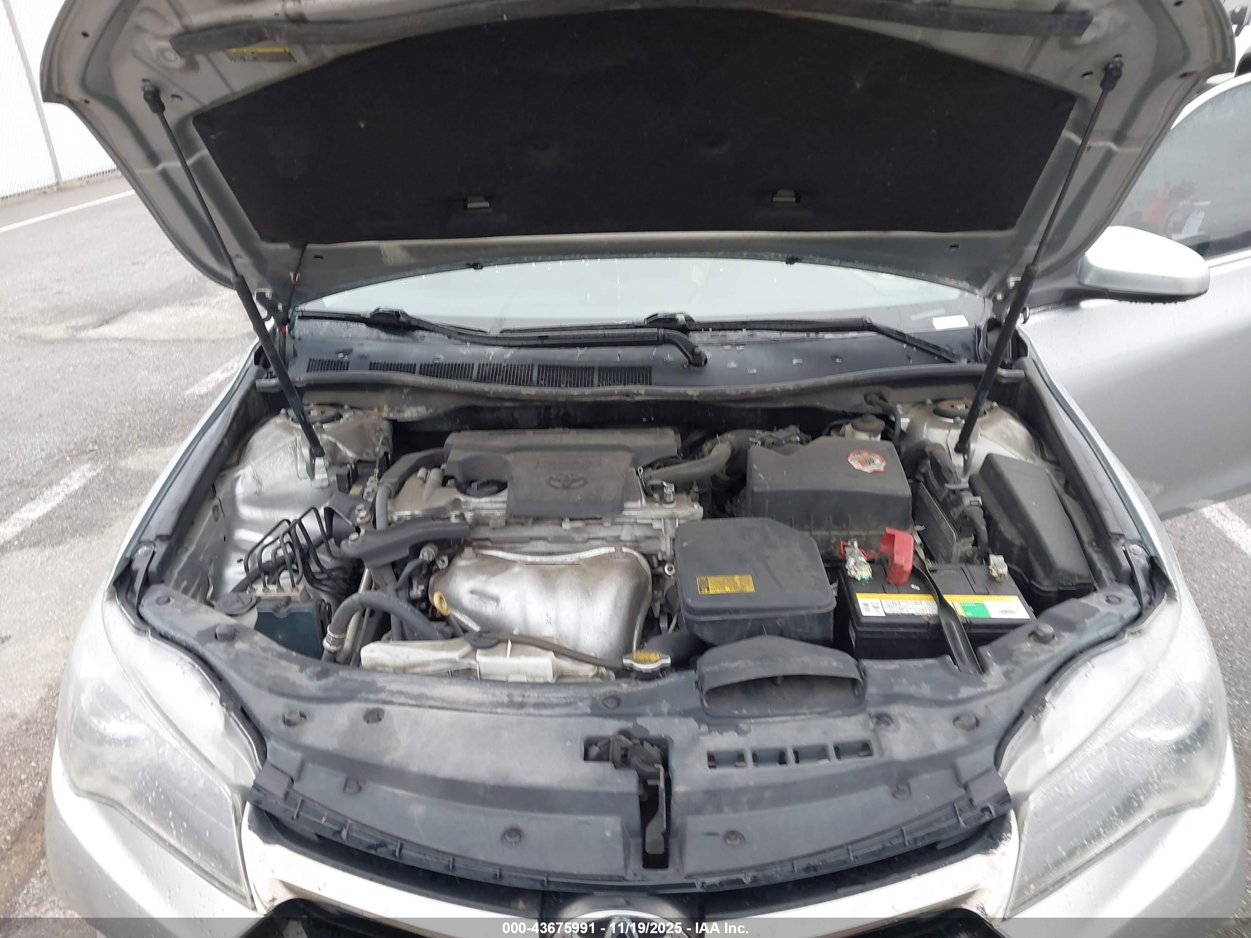 TOYOTA CAMRY image 10