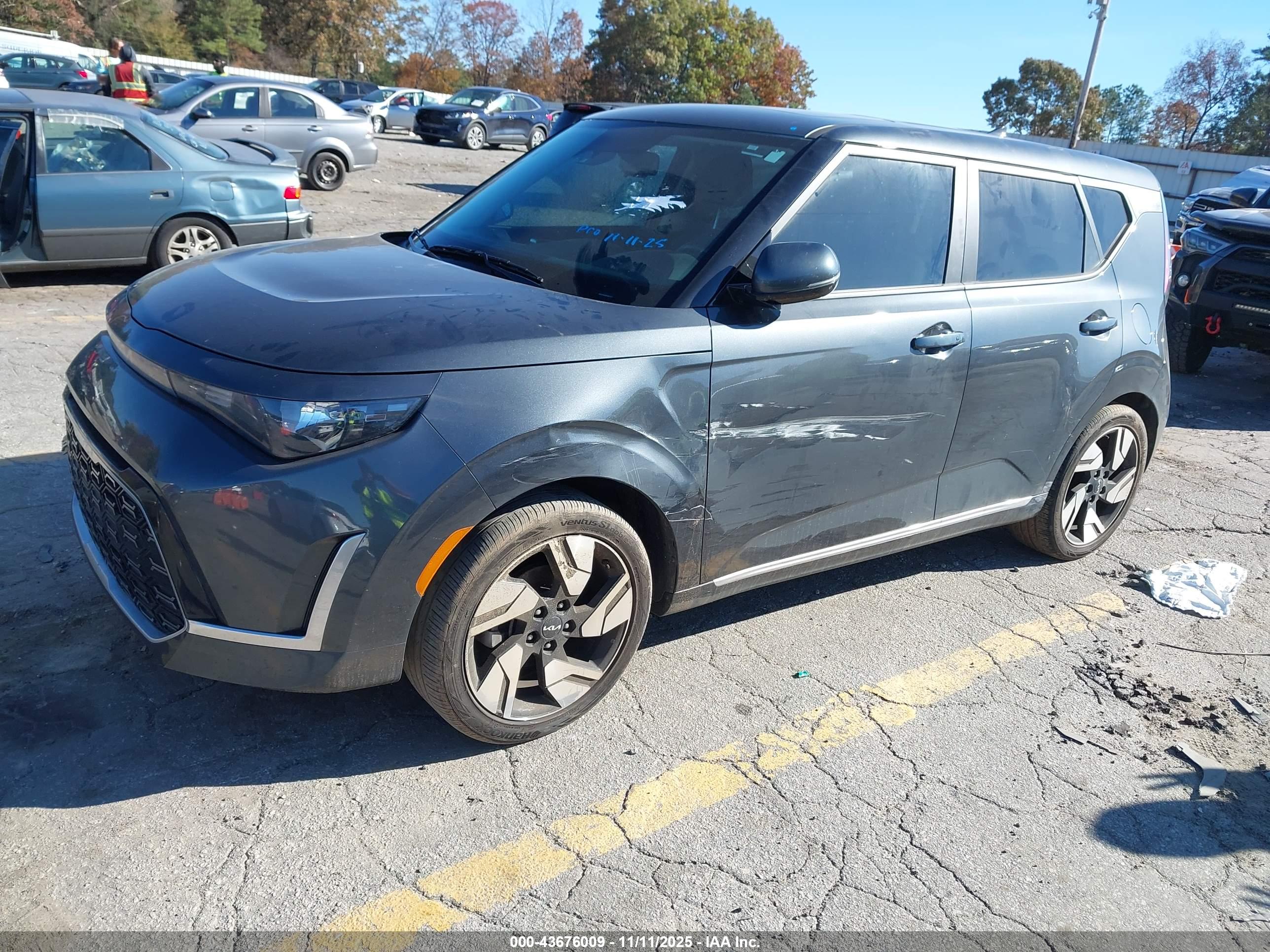 KIA SOUL image 2