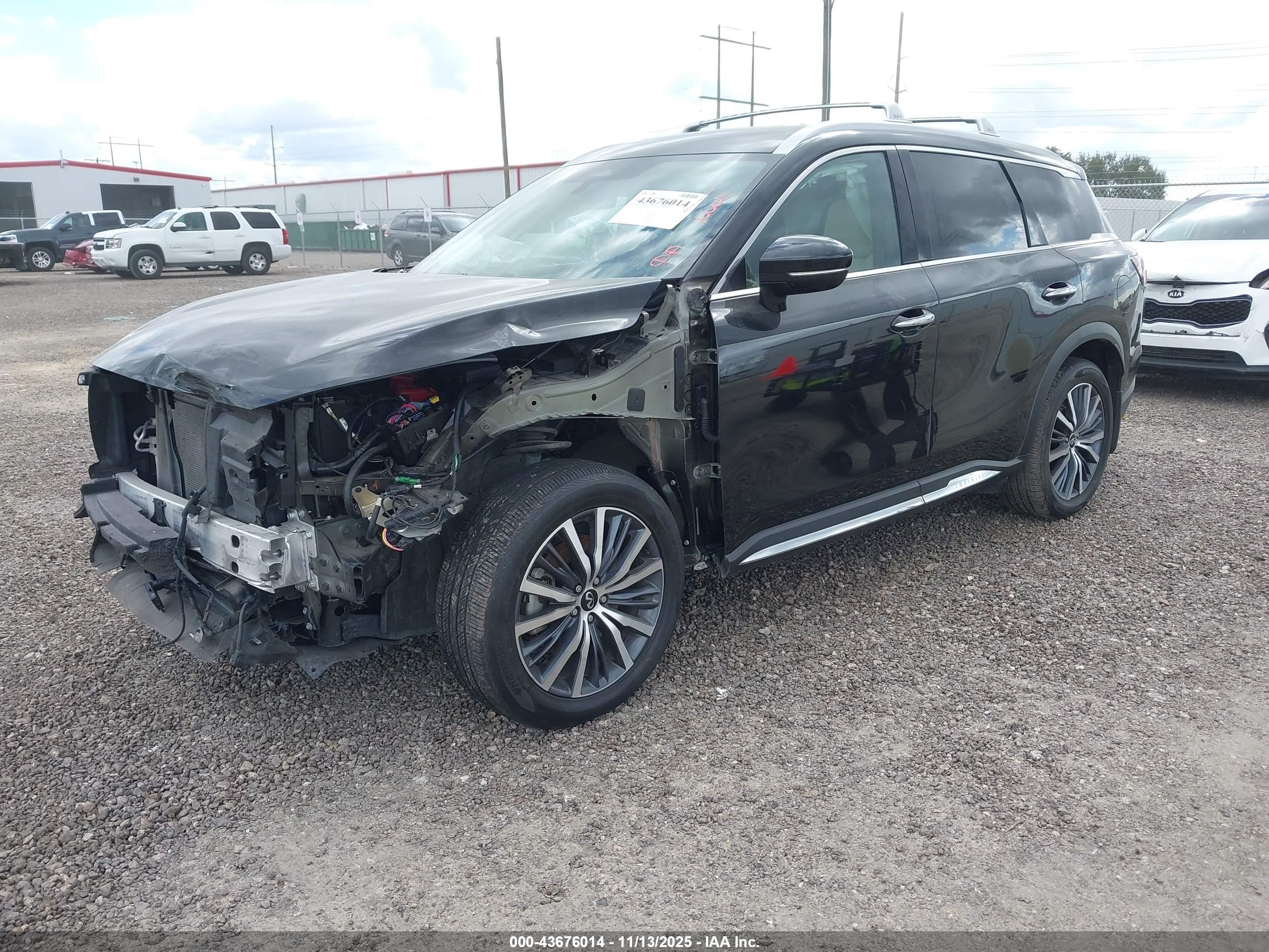 INFINITI QX60 image 2