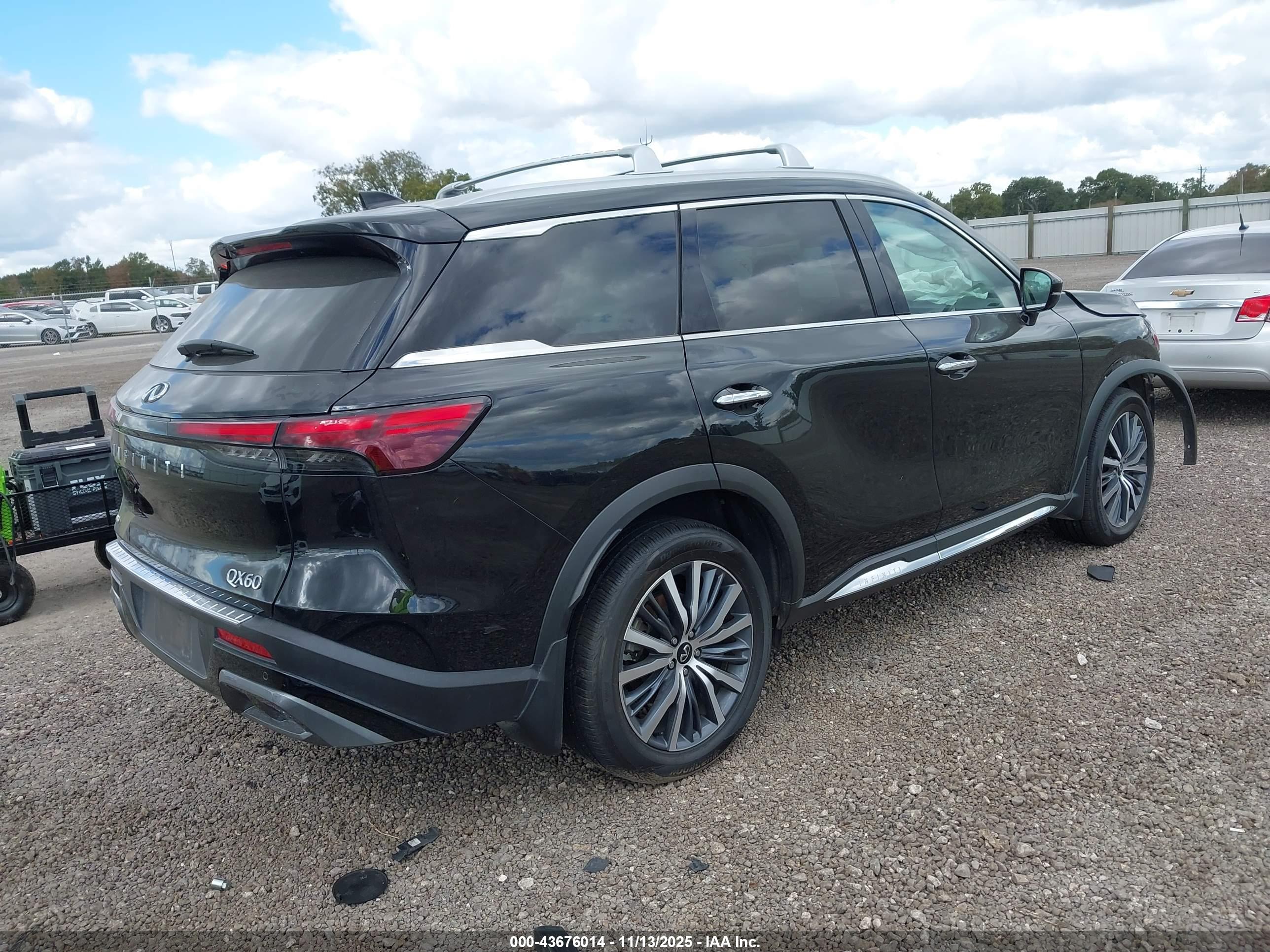INFINITI QX60 image 4