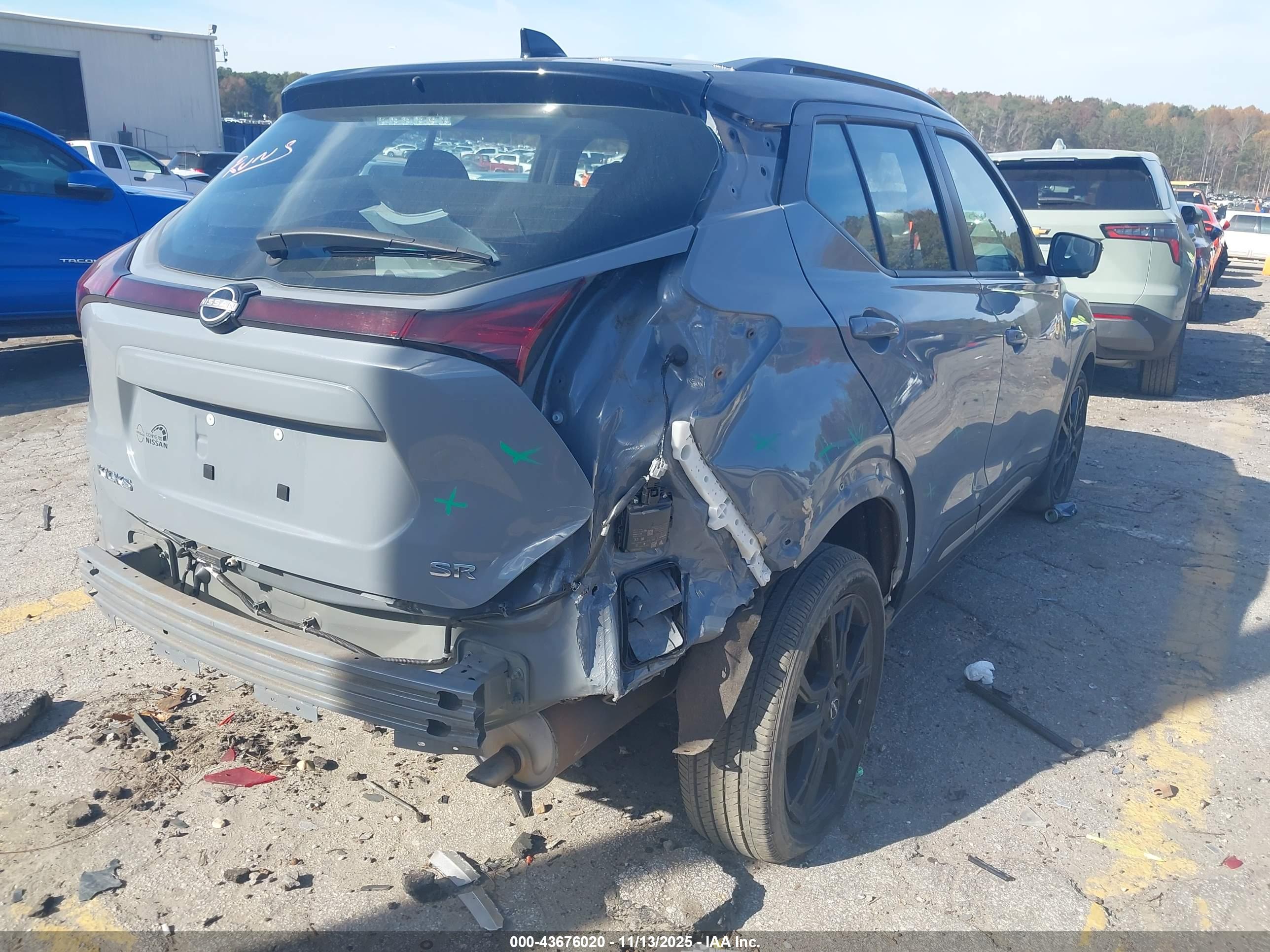 NISSAN KICKS image 4