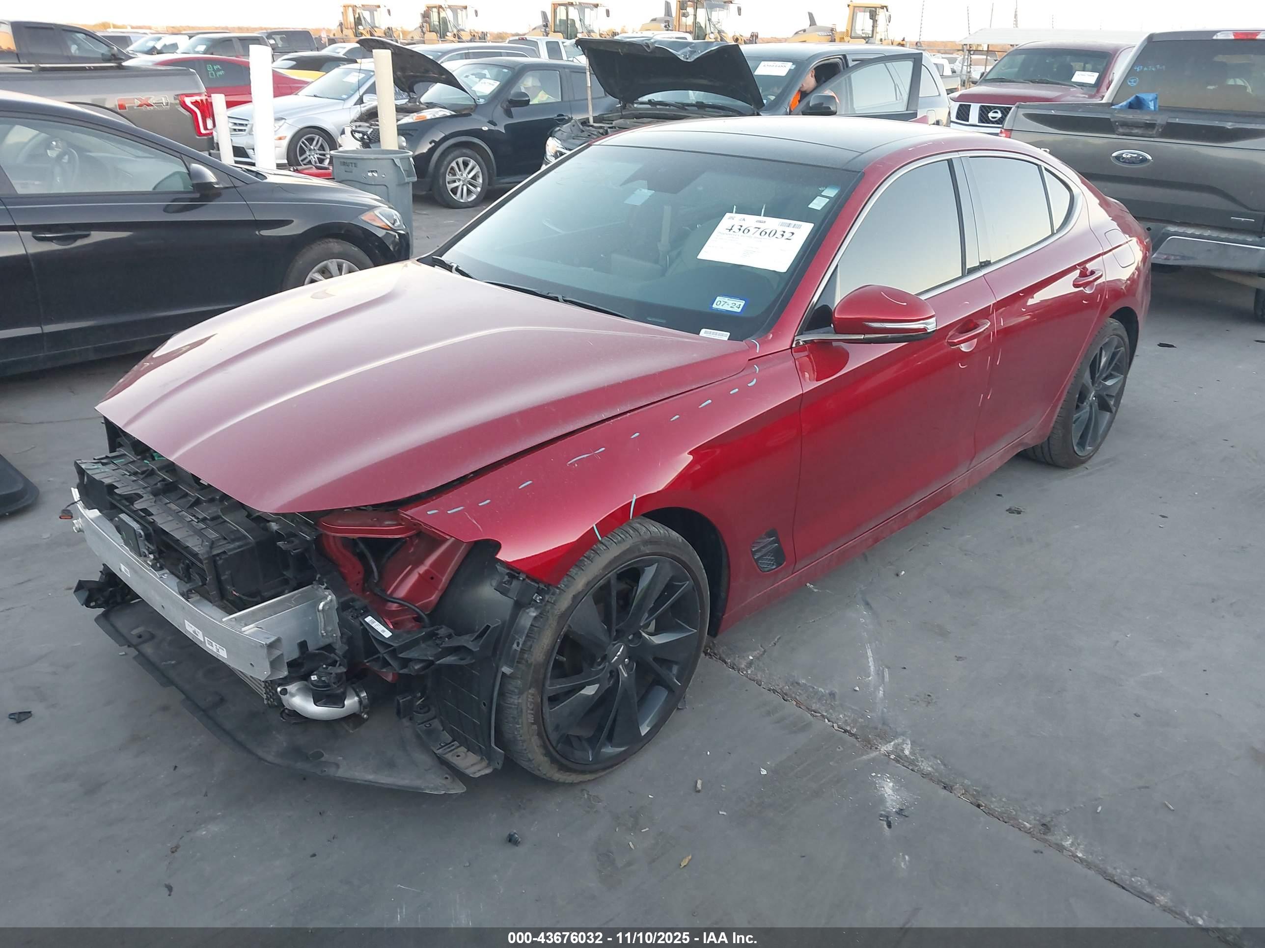 GENESIS G70 image 2