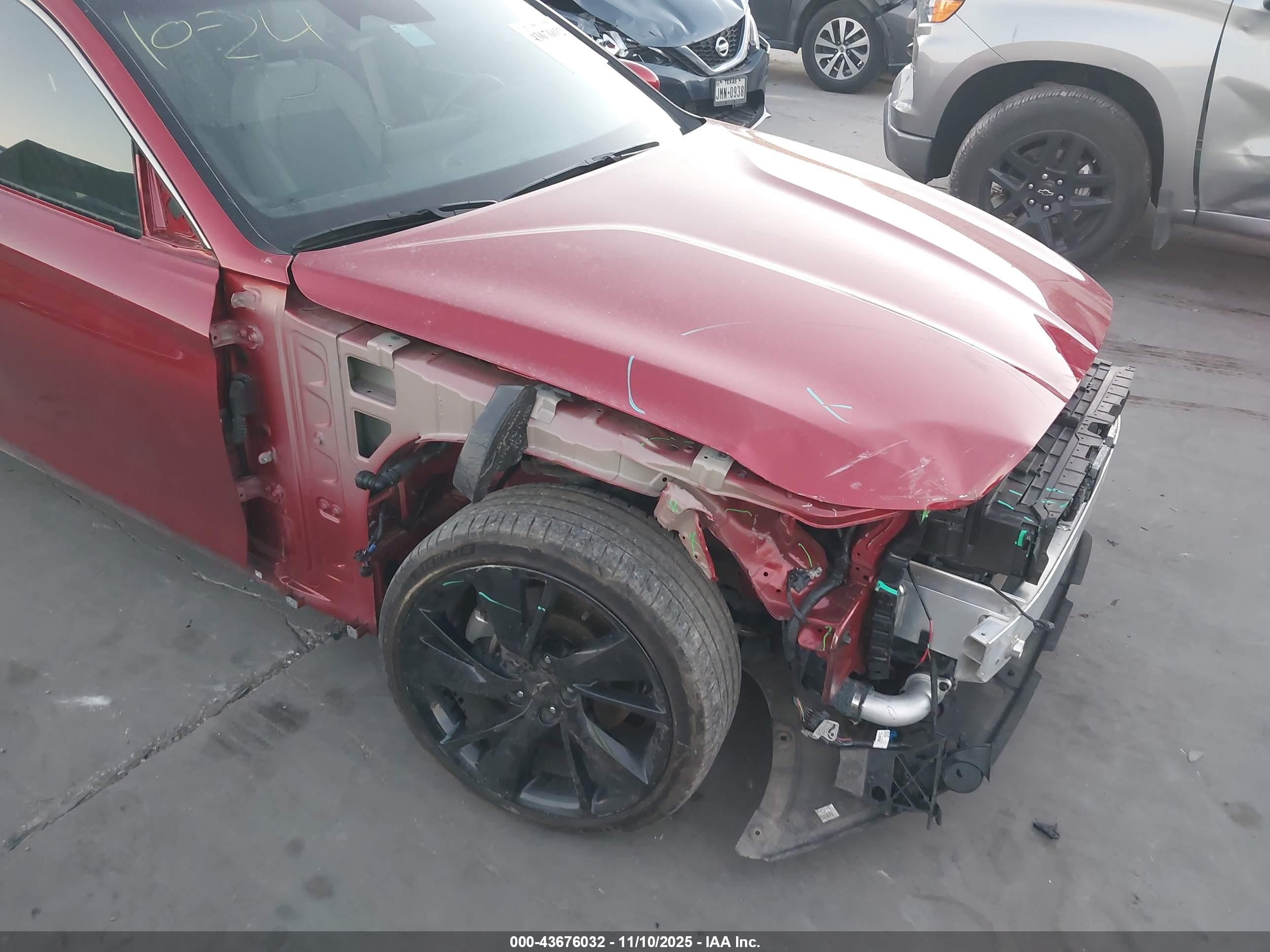 GENESIS G70 image 6