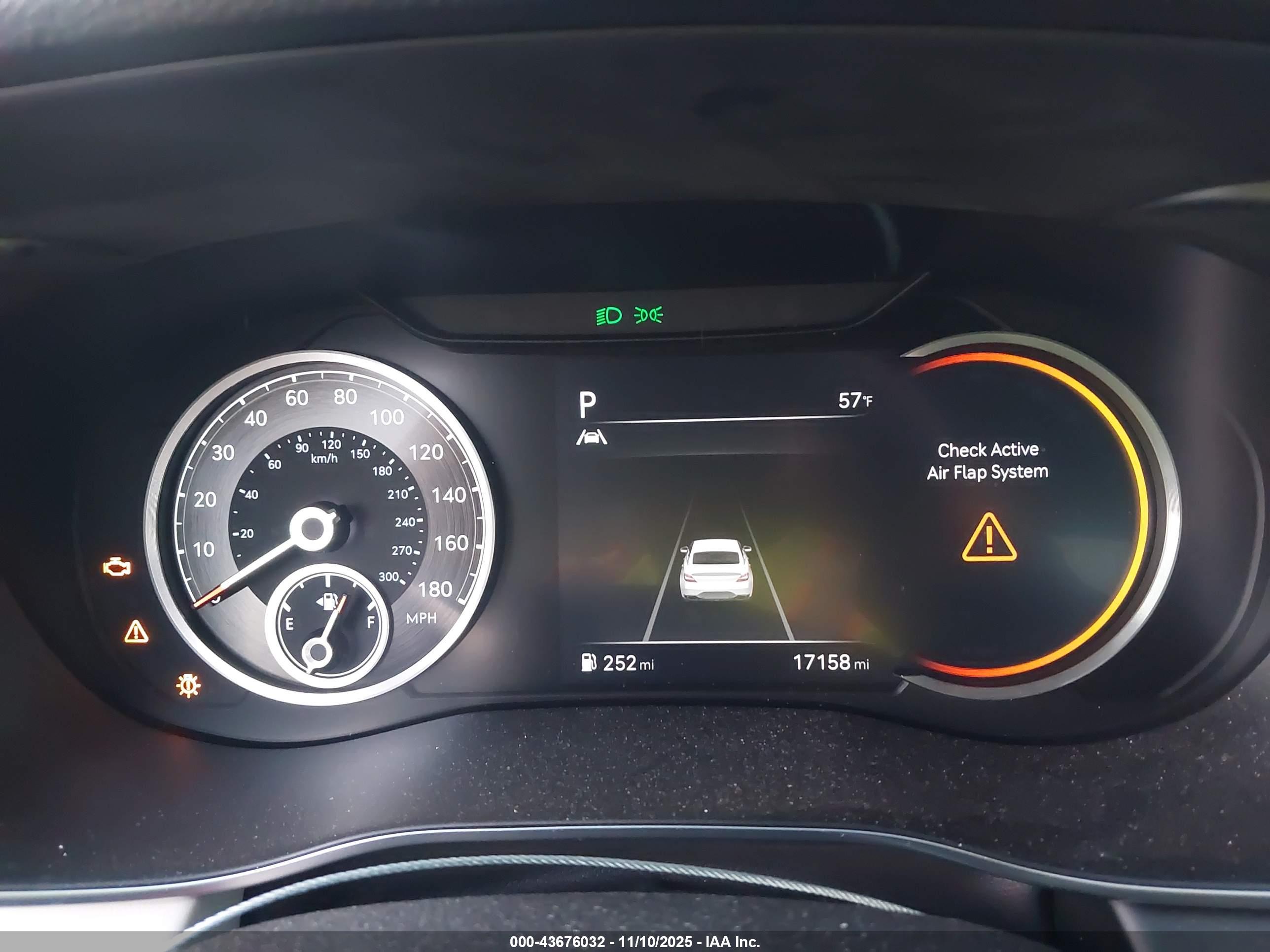 GENESIS G70 image 7