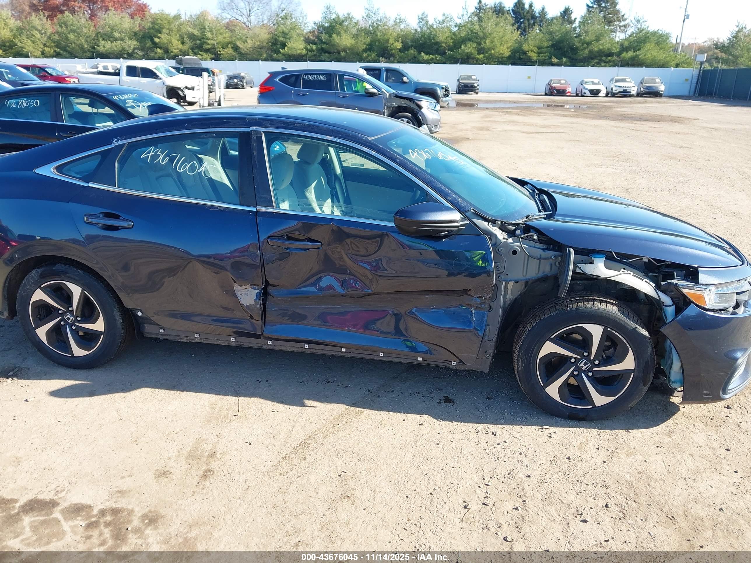 HONDA INSIGHT image 6