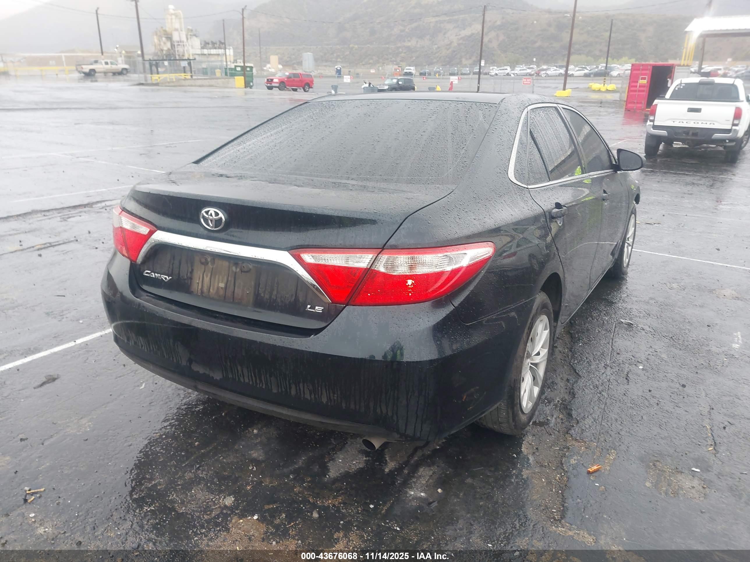 TOYOTA CAMRY image 4