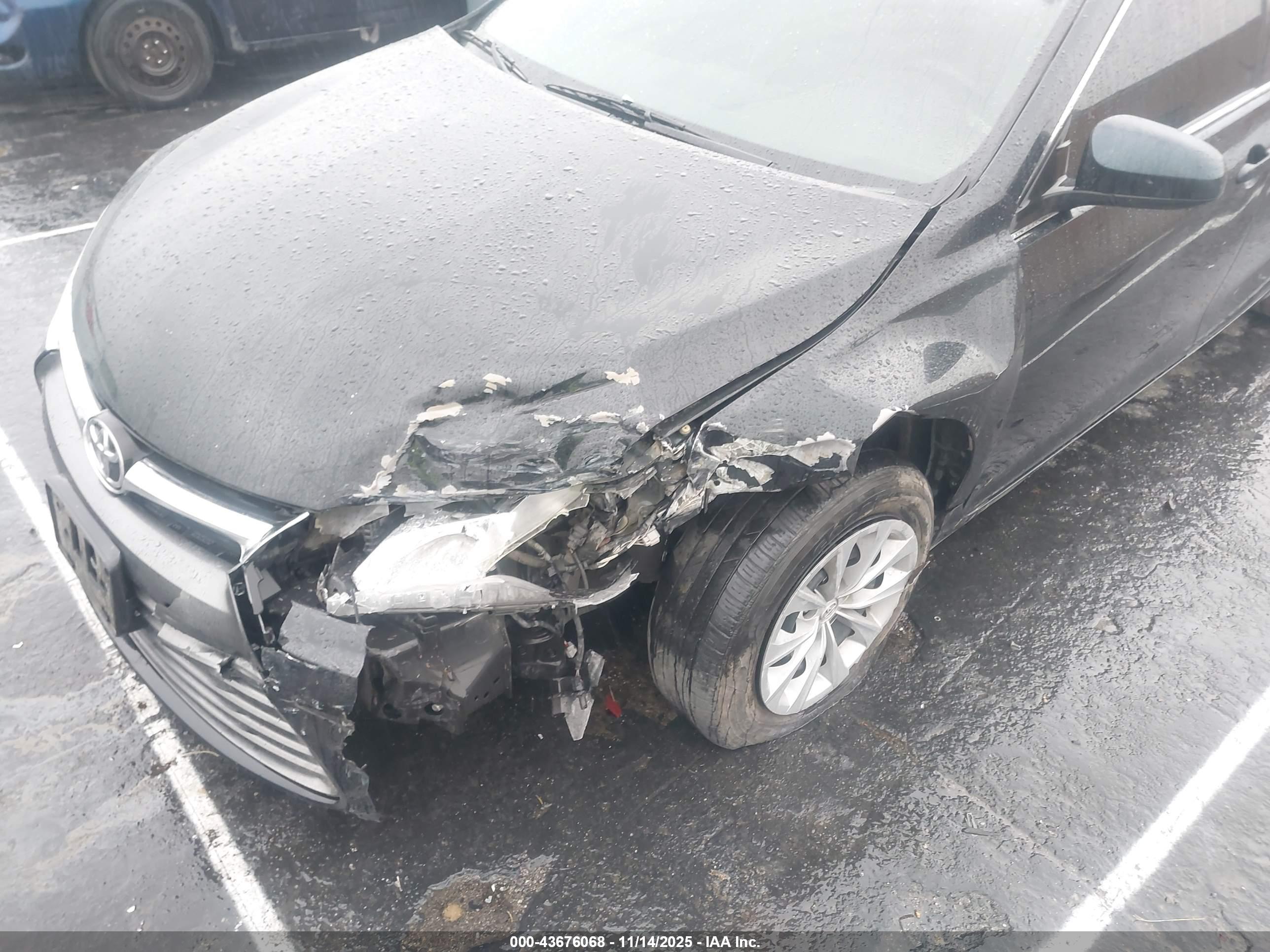 TOYOTA CAMRY image 6