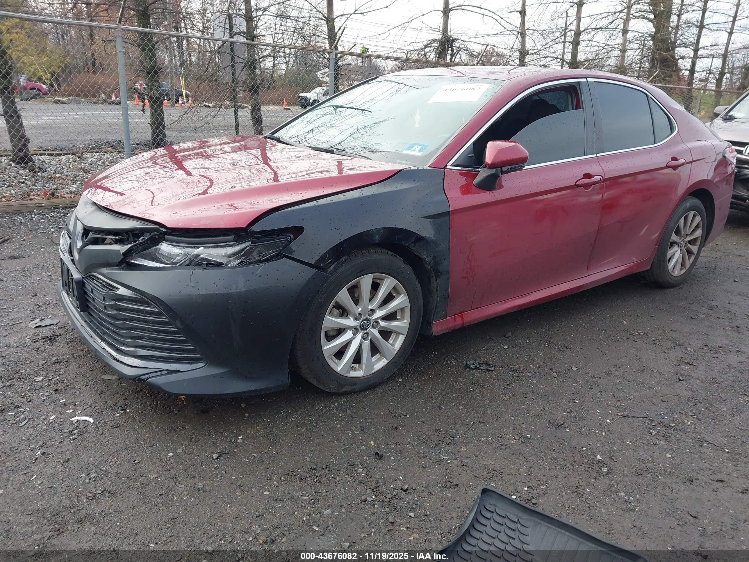 TOYOTA CAMRY image 2