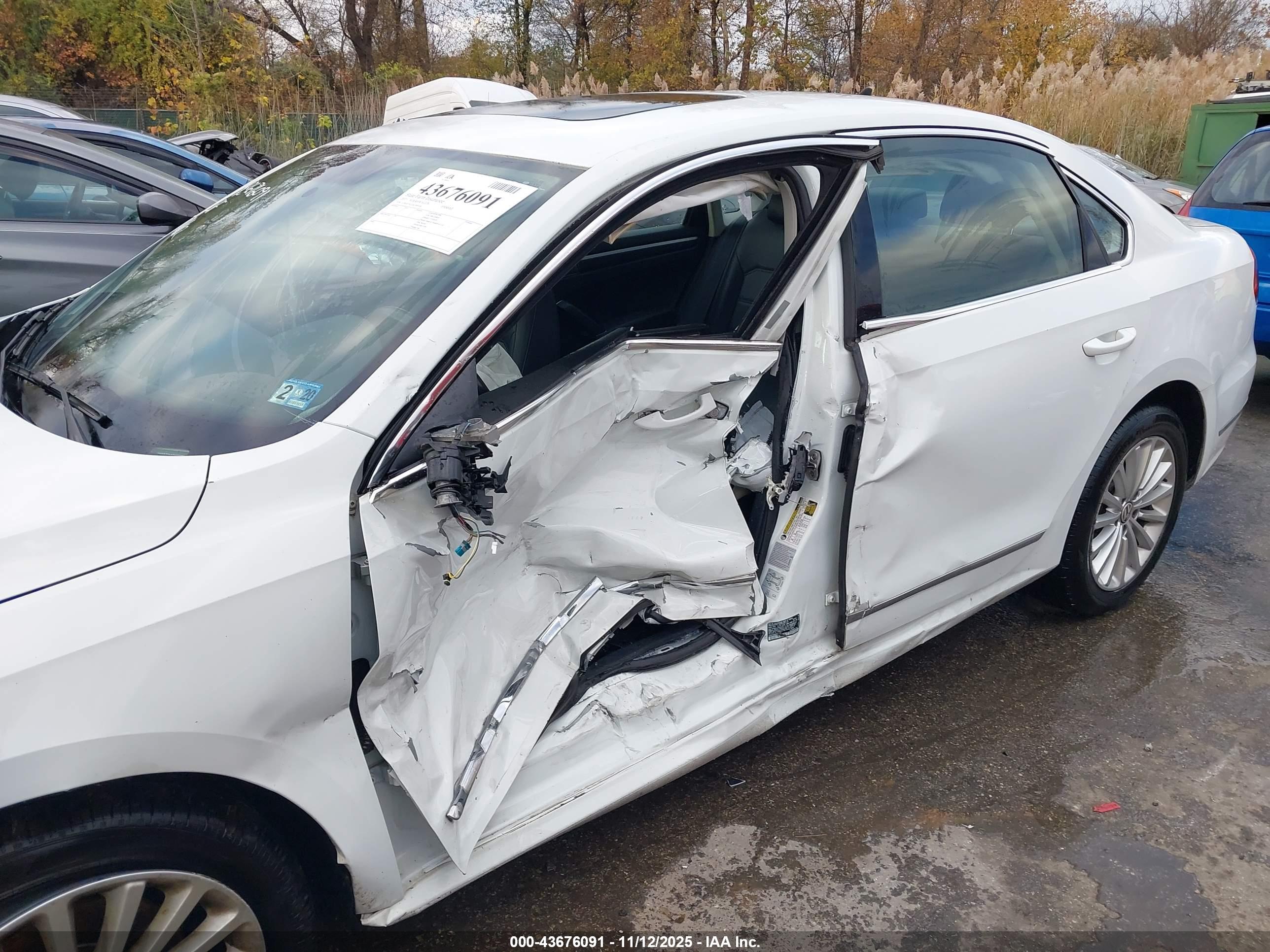 VOLKSWAGEN PASSAT image 6