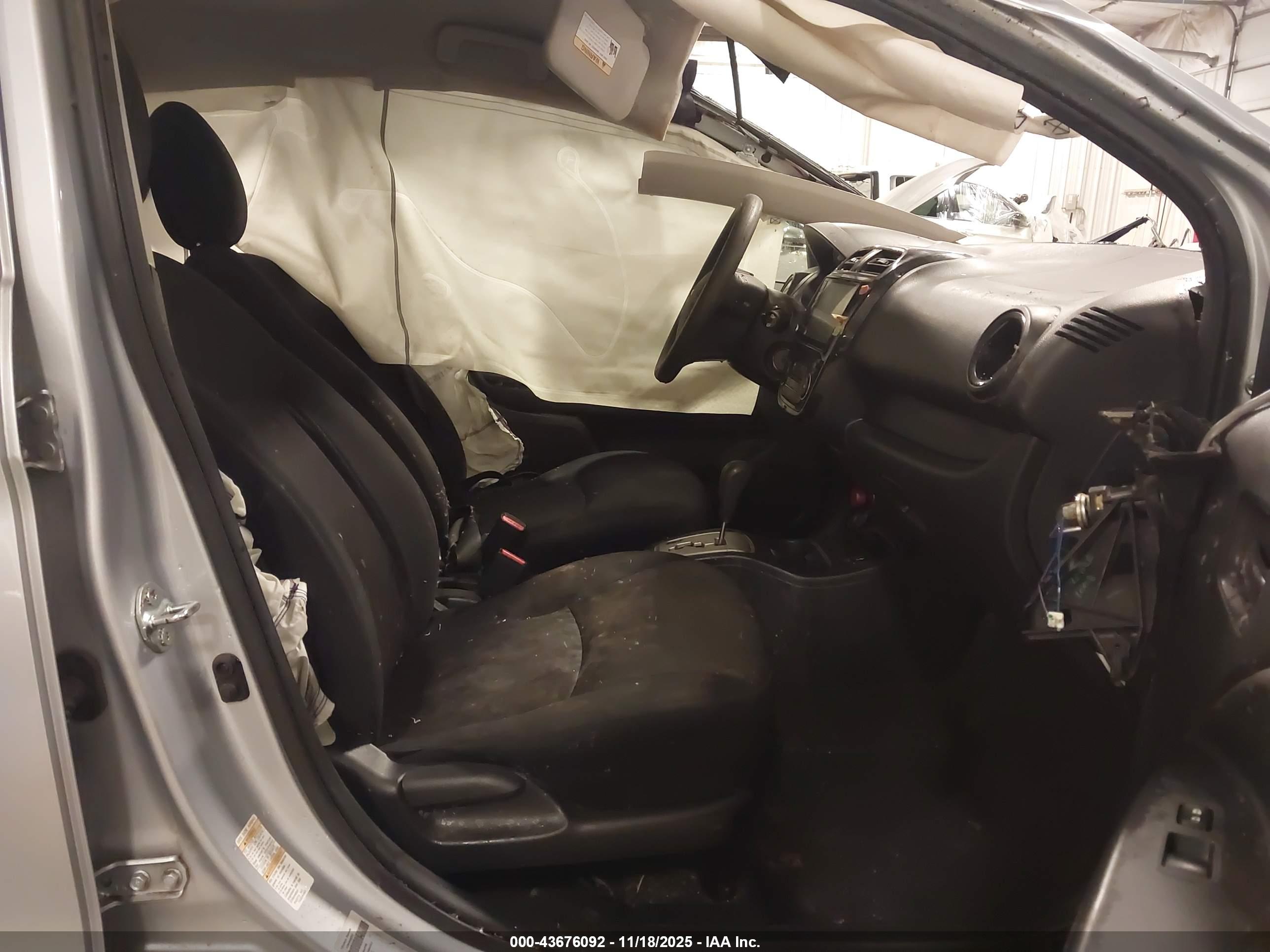 MITSUBISHI MIRAGE image 5