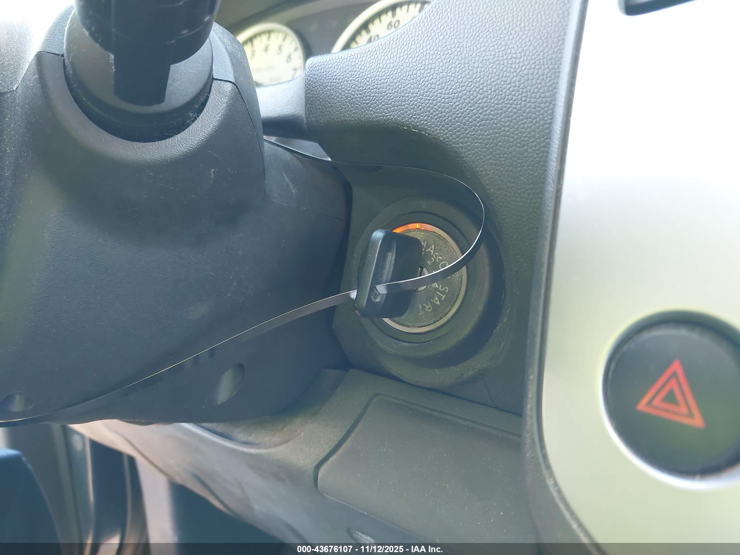 NISSAN FRONTIER image 11