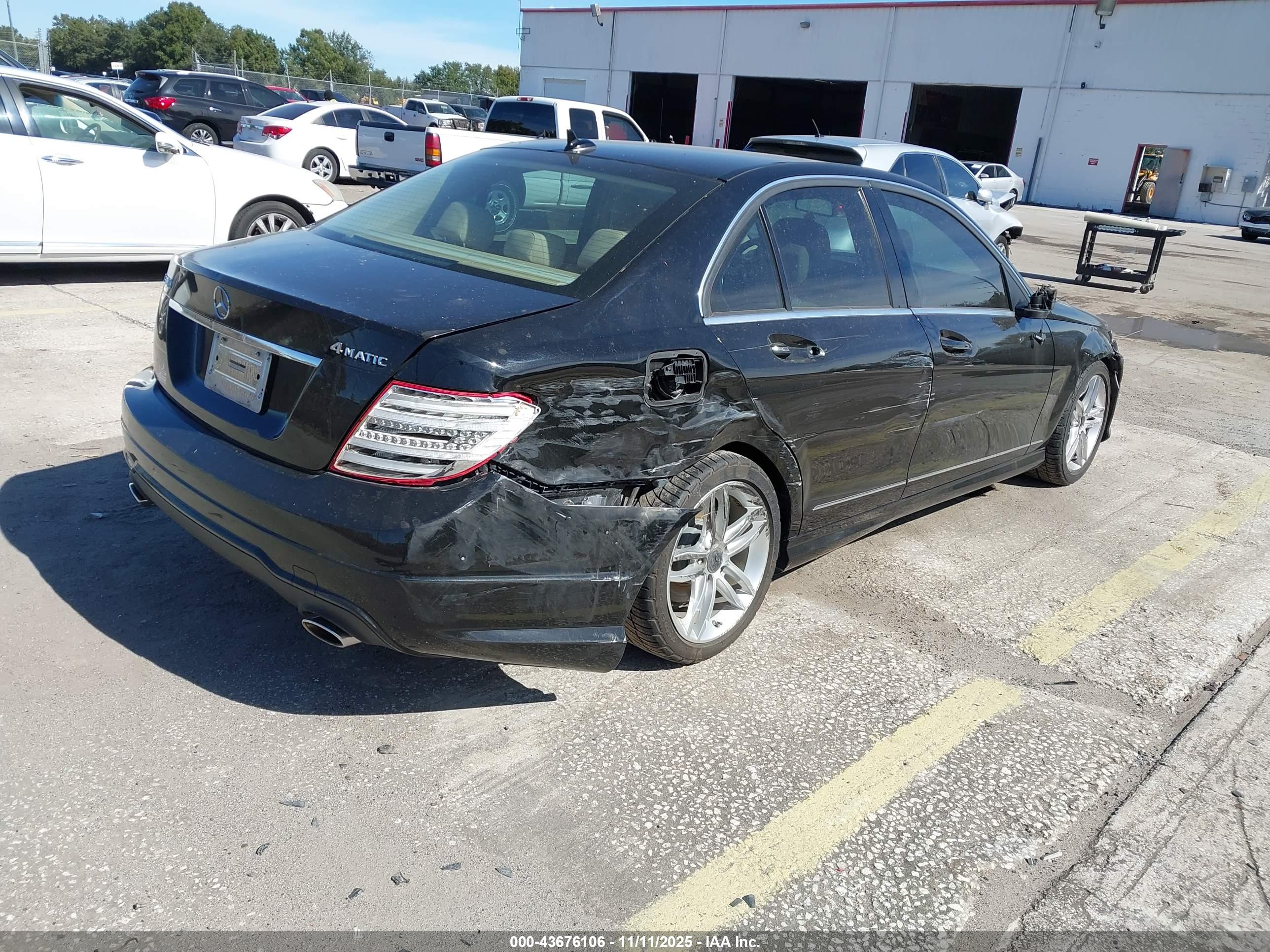 MERCEDES-BENZ C image 4