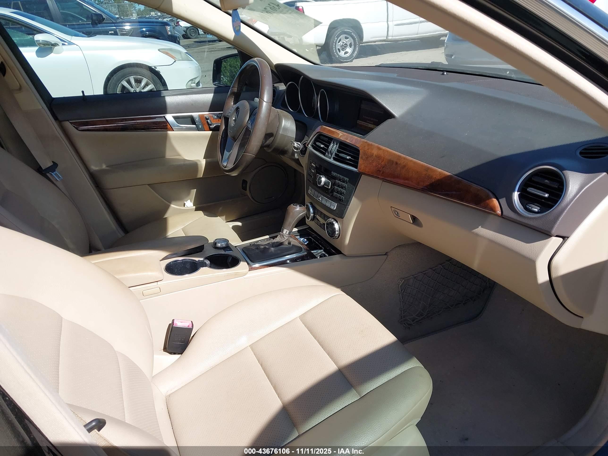 MERCEDES-BENZ C image 5