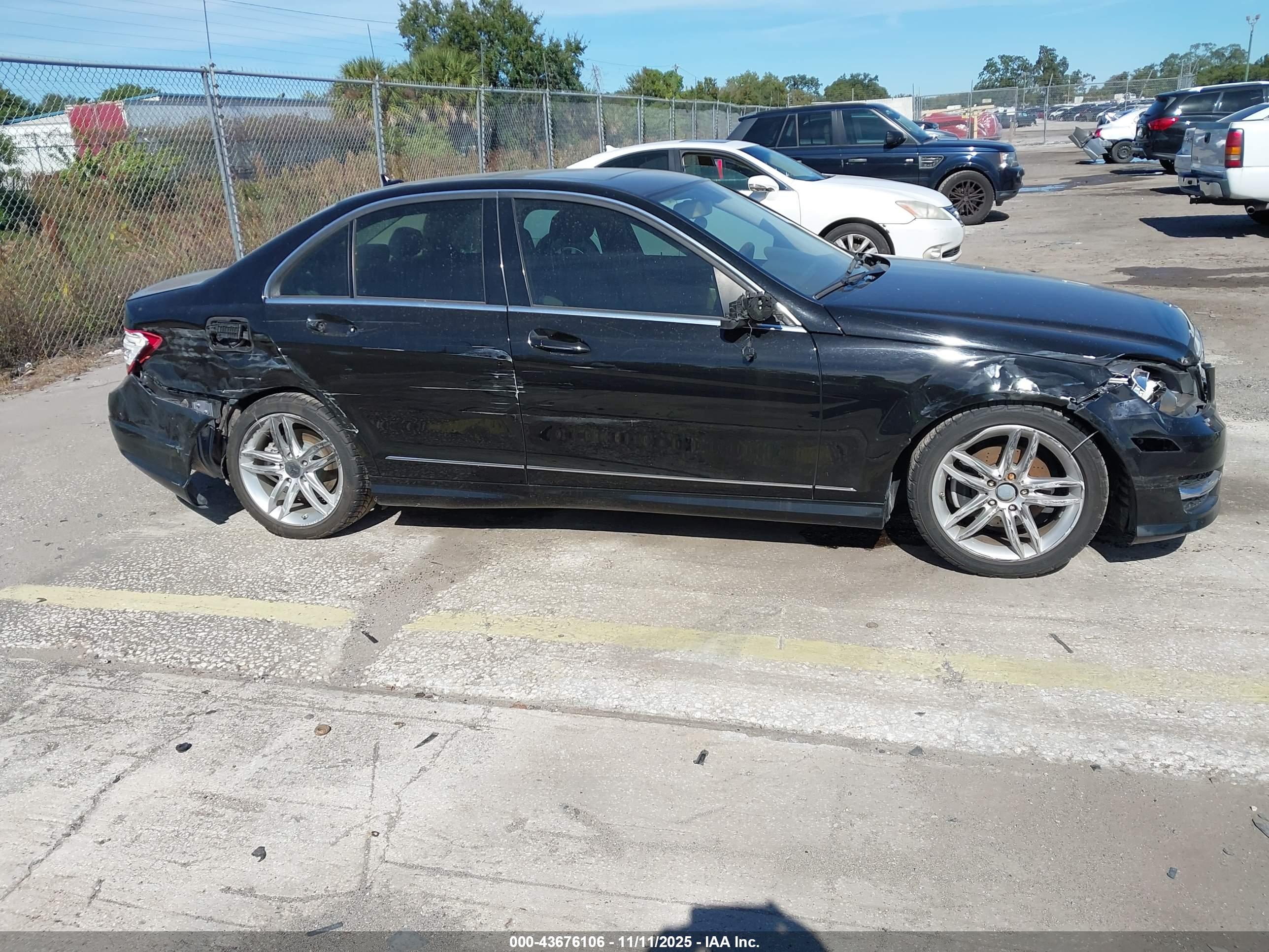 MERCEDES-BENZ C image 6