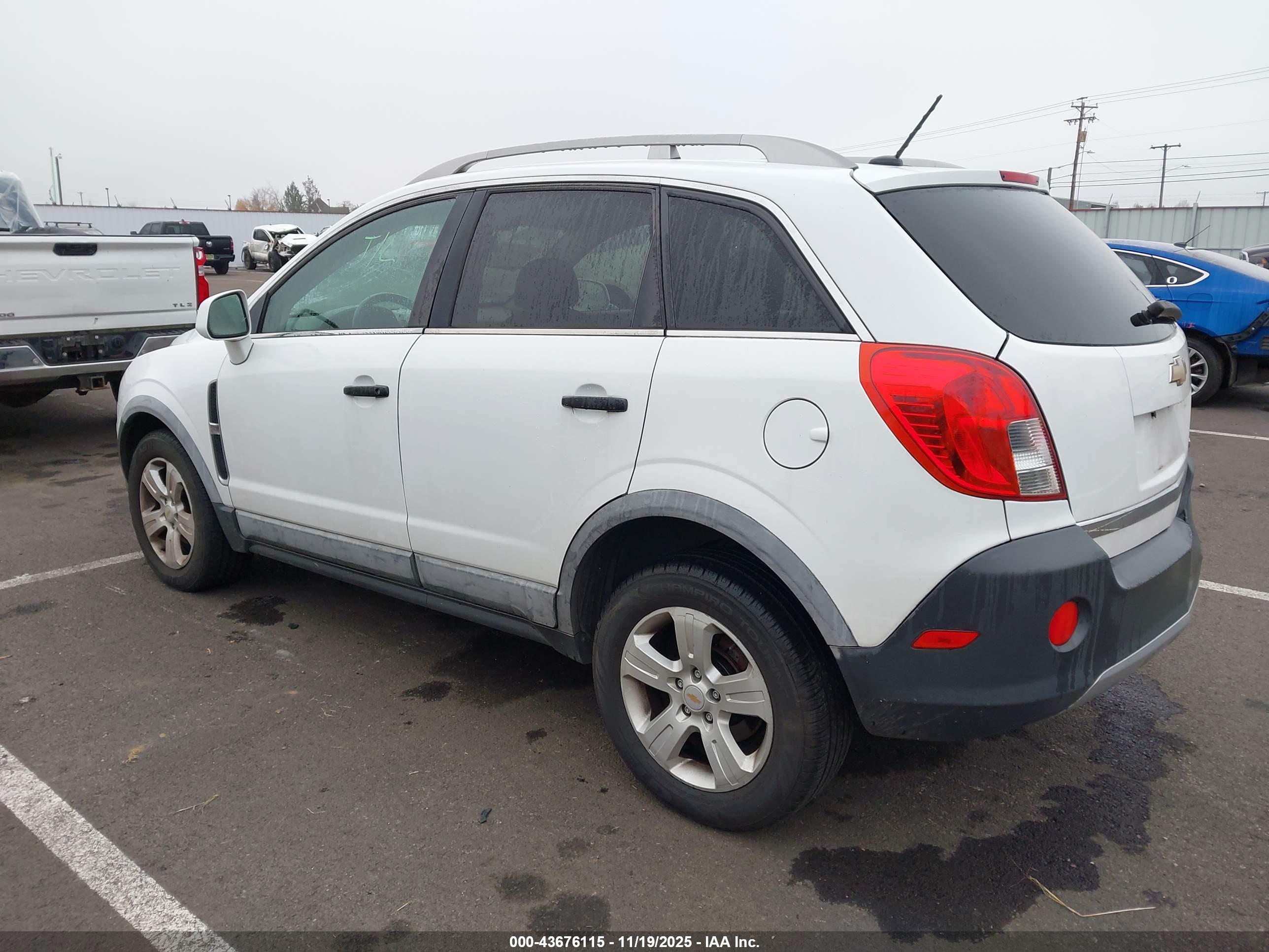 CHEVROLET CAPTIVA image 3