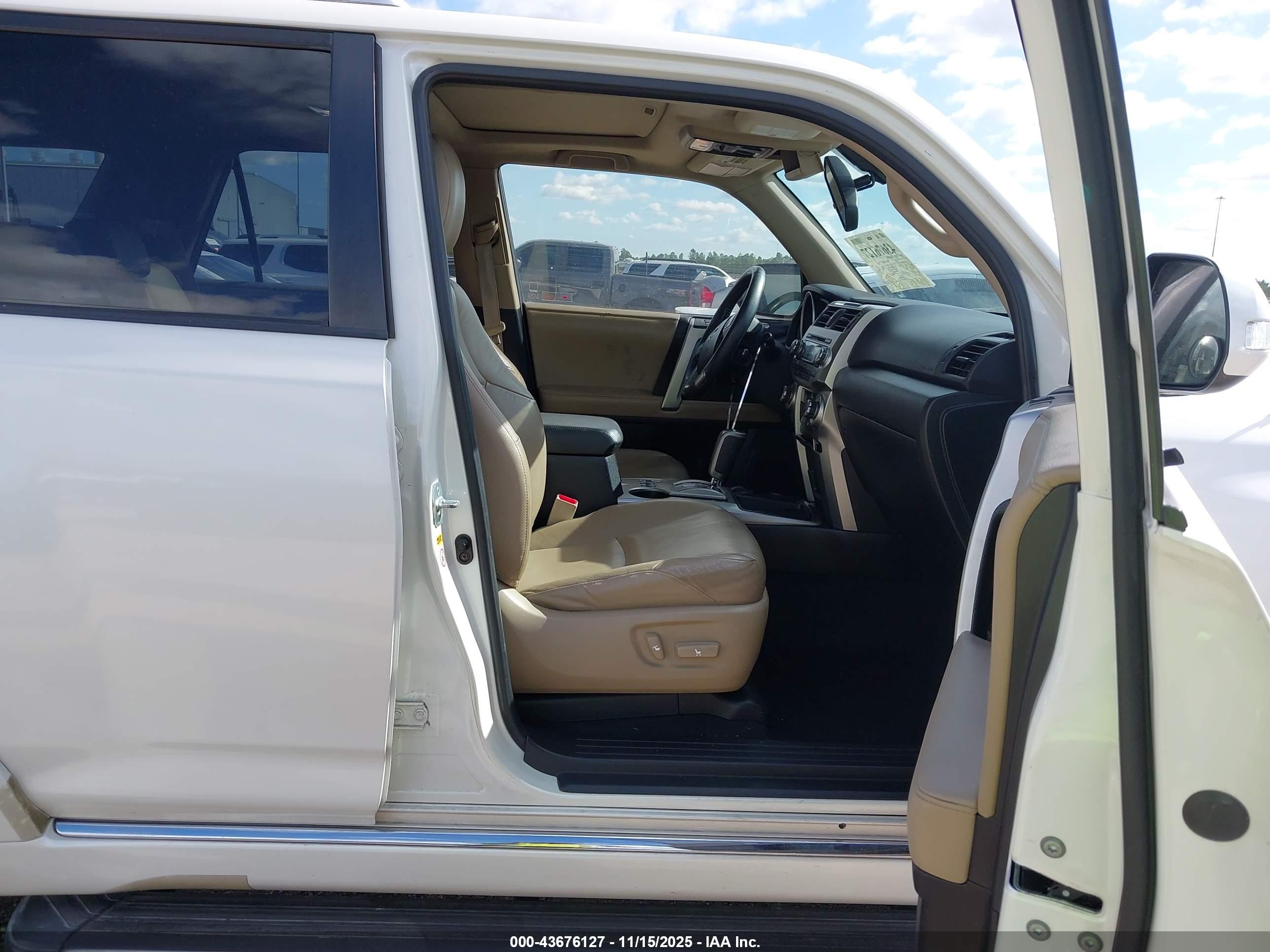TOYOTA 4RUNNER image 5