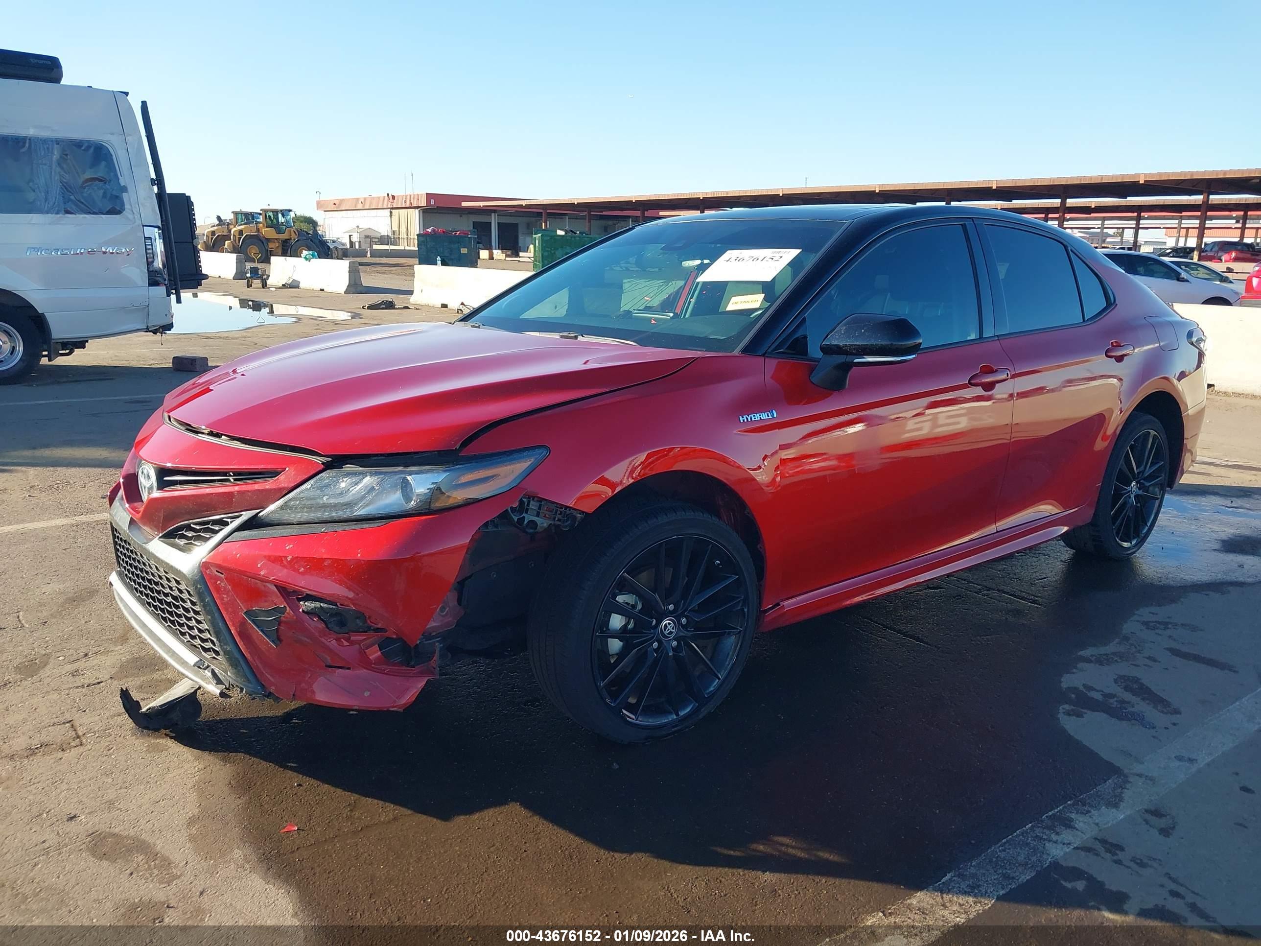 TOYOTA CAMRY image 2
