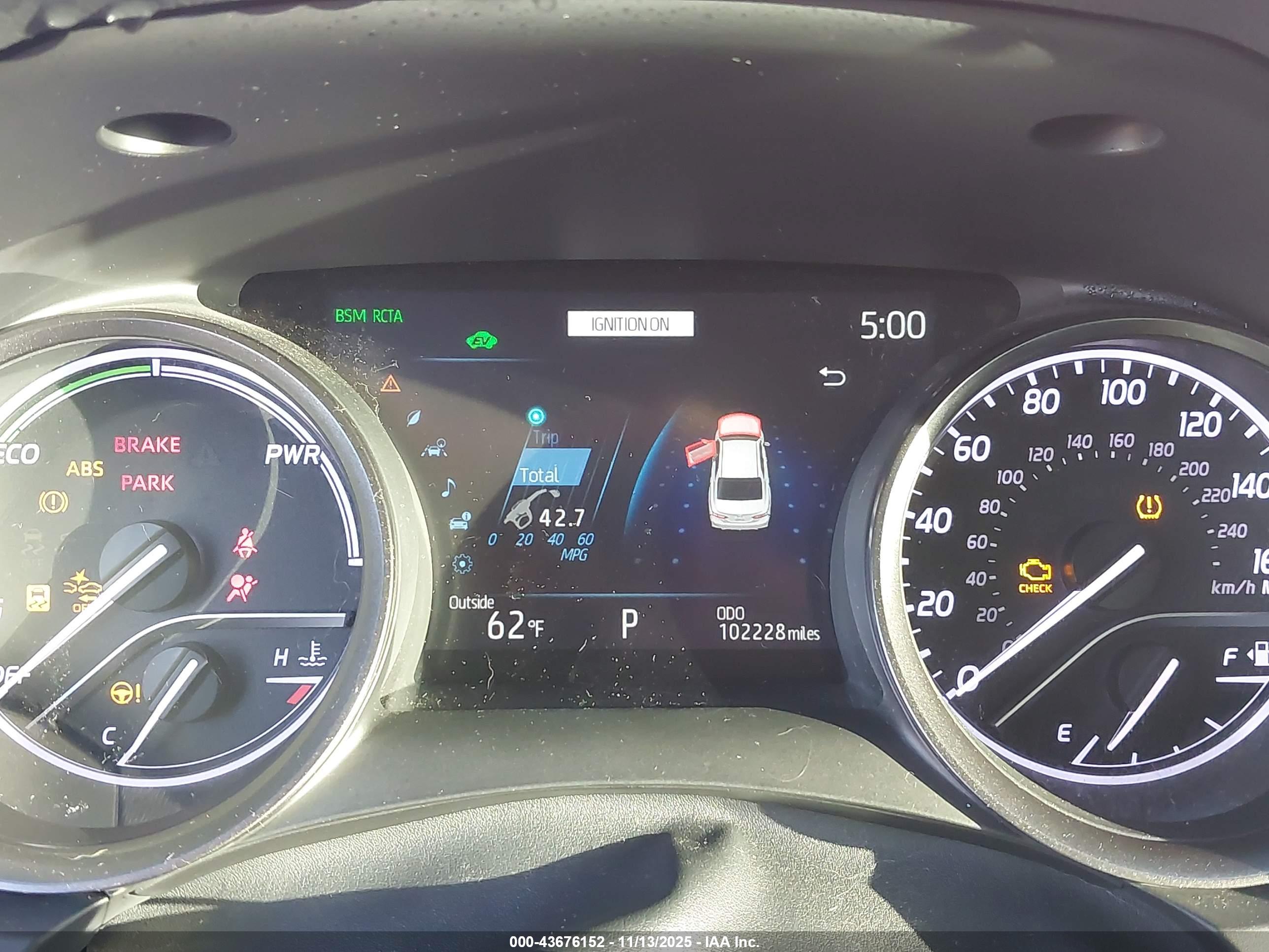 TOYOTA CAMRY image 7