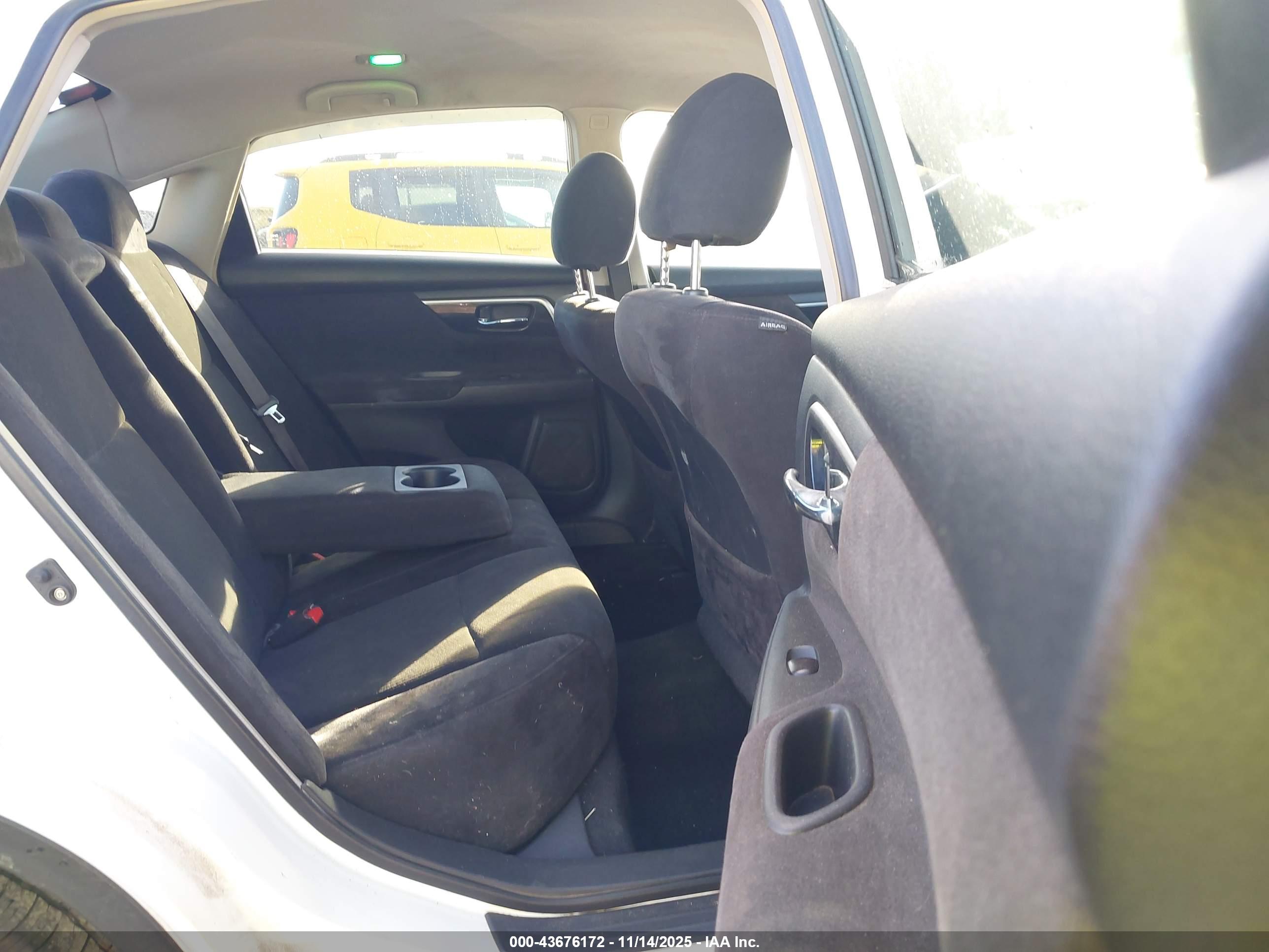 NISSAN ALTIMA image 8