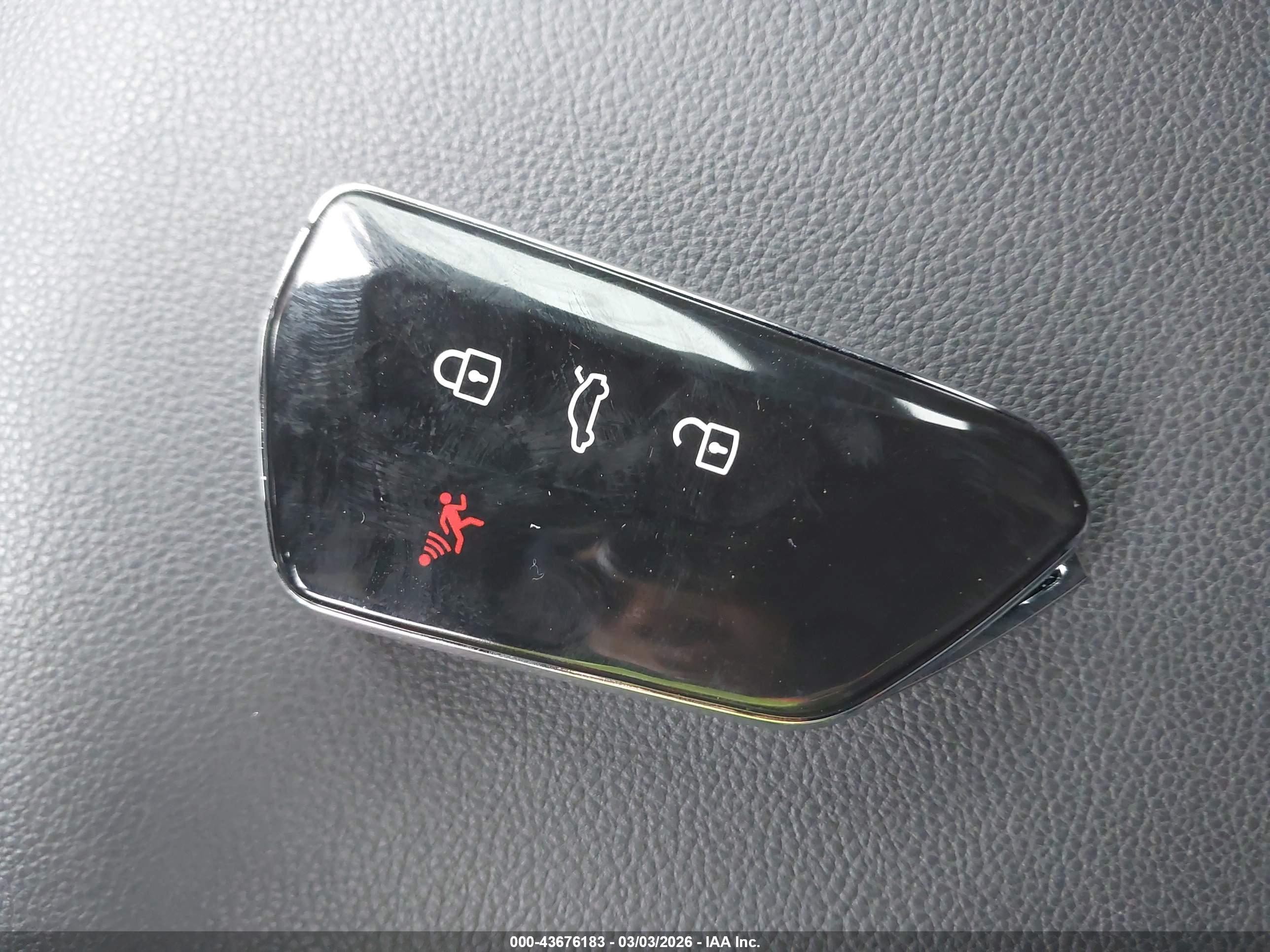 VOLKSWAGEN GOLF image 11