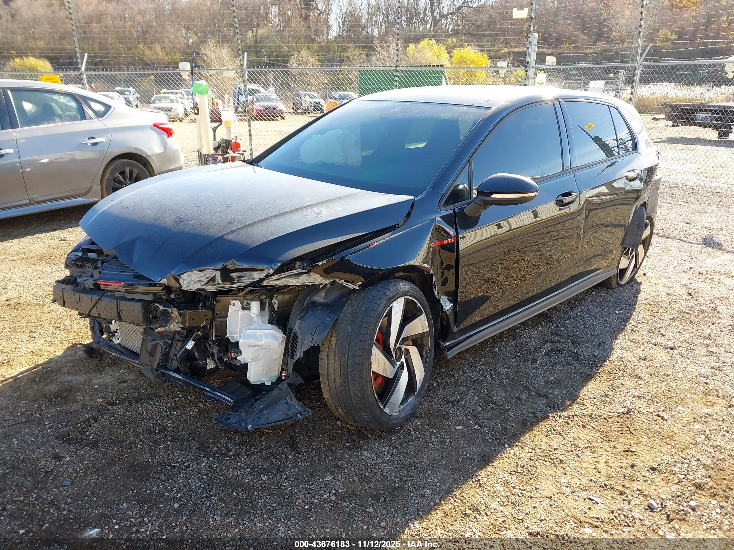 VOLKSWAGEN GOLF image 2