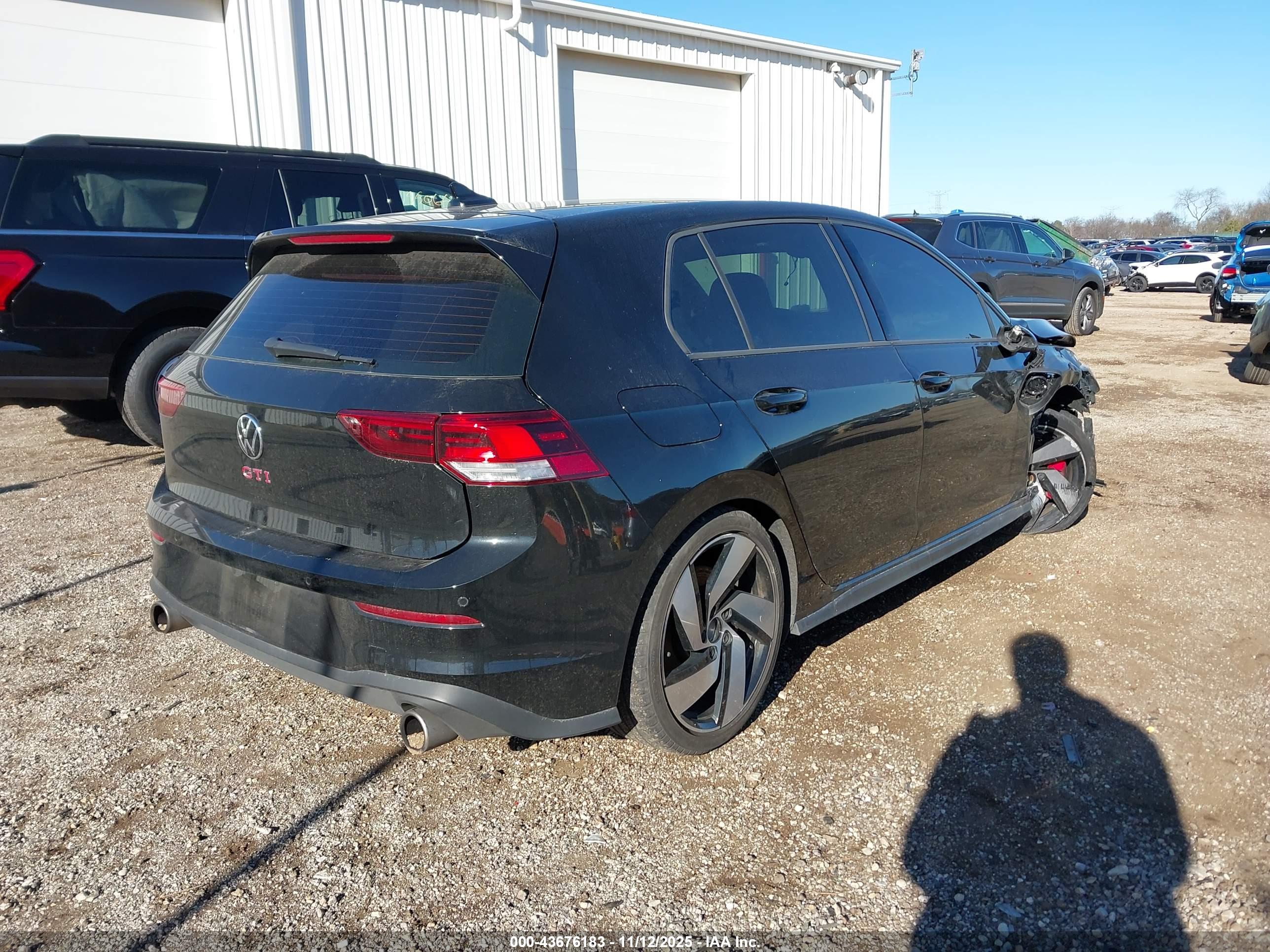 VOLKSWAGEN GOLF image 4