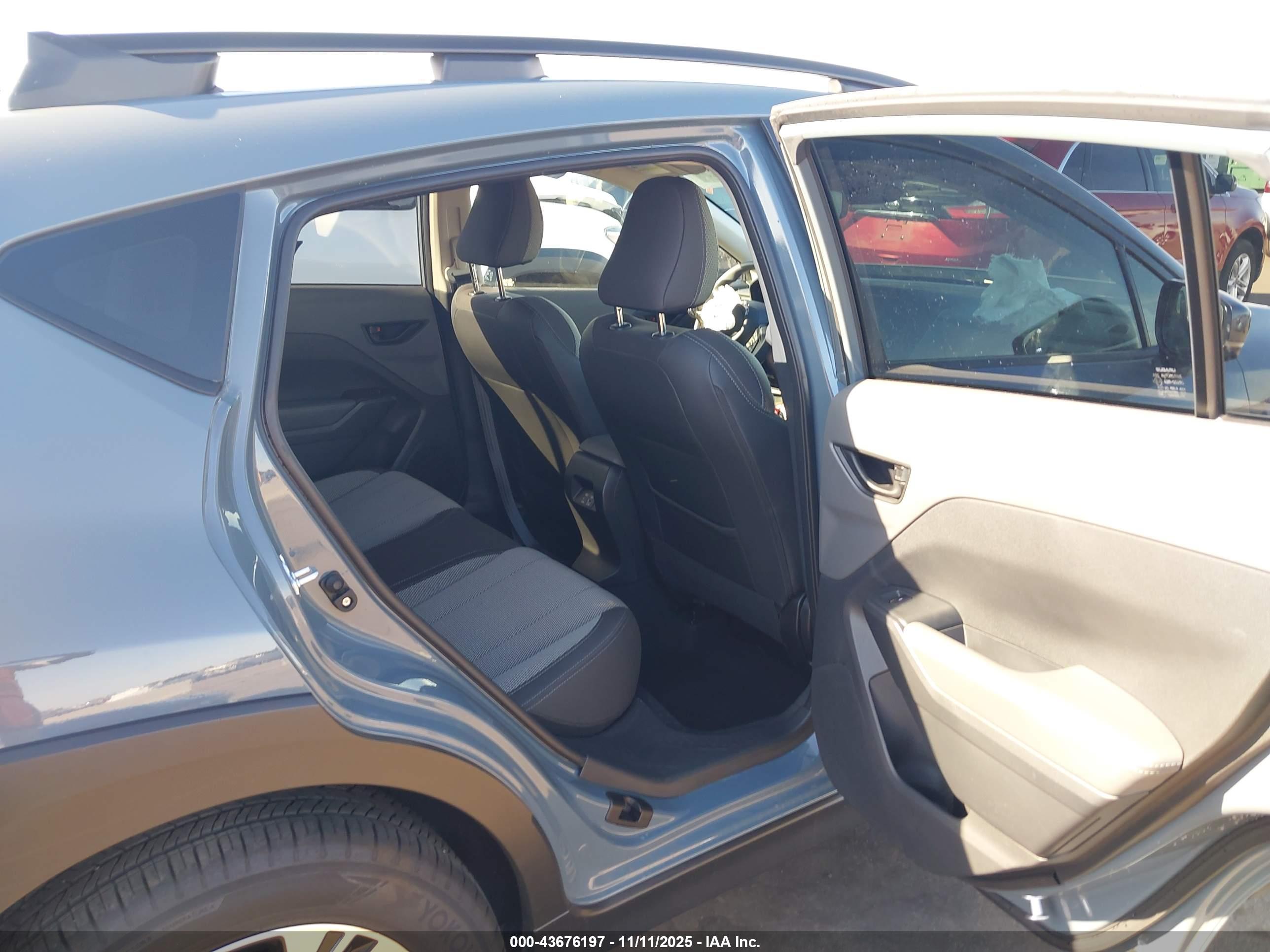 SUBARU CROSSTREK image 8